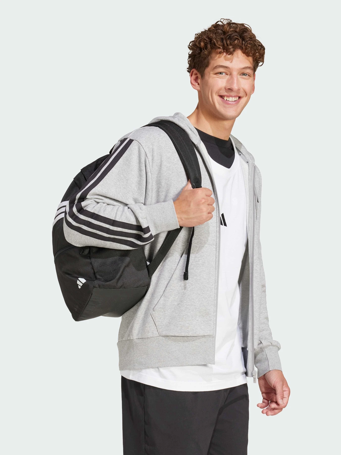 Худі та світшоти Adidas модель JE6338 Худі та світшоти Adidas модель JE6338 Фото