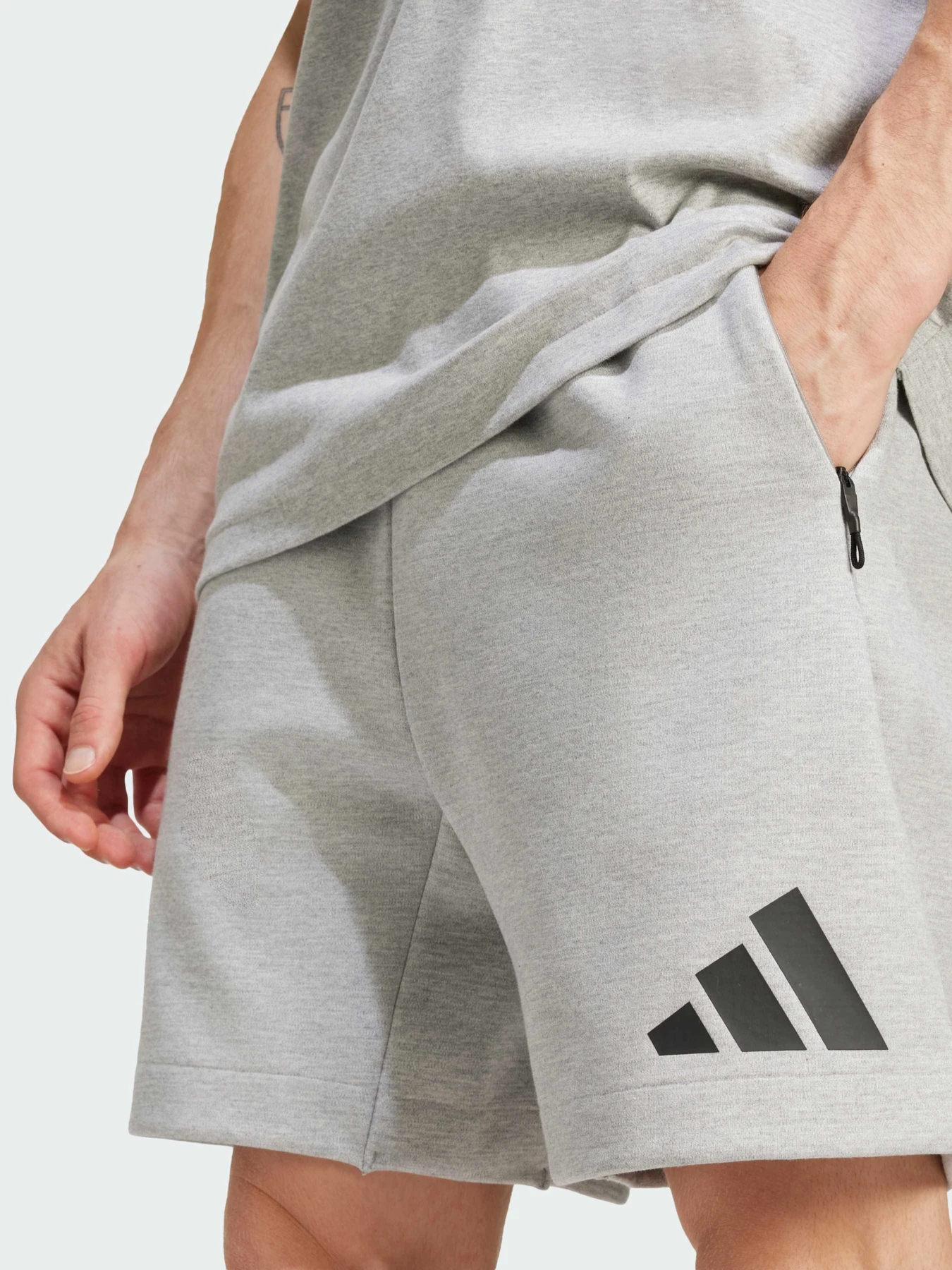 Шорты Adidas ZNE модель JJ4892 Фото