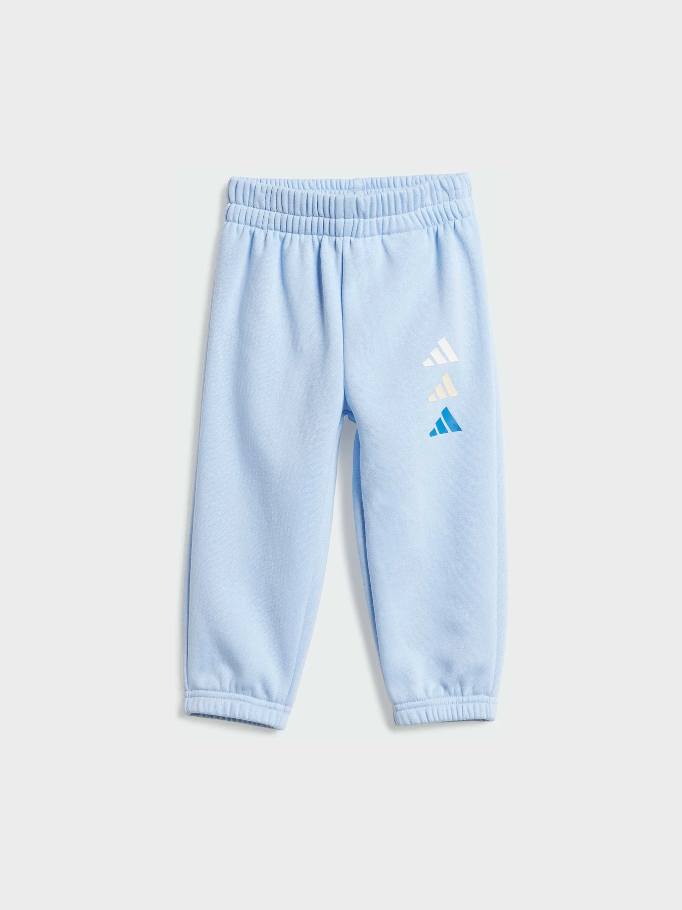 Костюмы Adidas модель JI6204 Костюмы Adidas модель JI6204 Фото