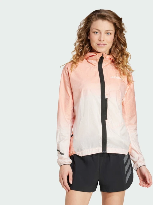 Куртки та дублянки Adidas модель IT3435 Фото