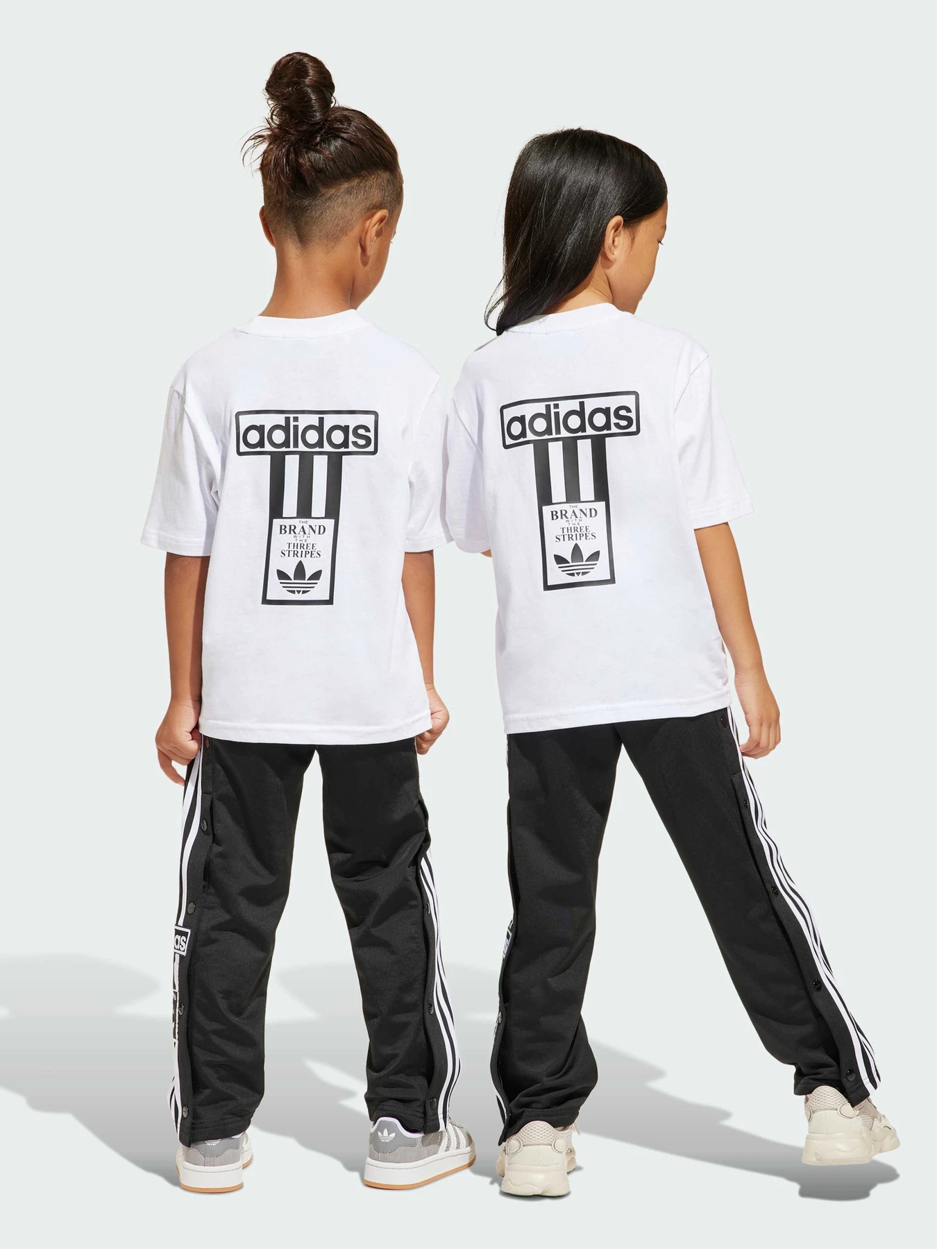 Костюмы Adidas Adicolor модель JC7872 Костюмы Adidas Adicolor модель JC7872 Фото