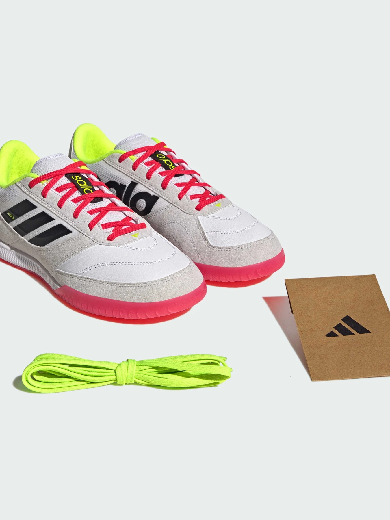 Кроссовки Adidas модель IH7684 Кроссовки Adidas модель IH7684 Фото