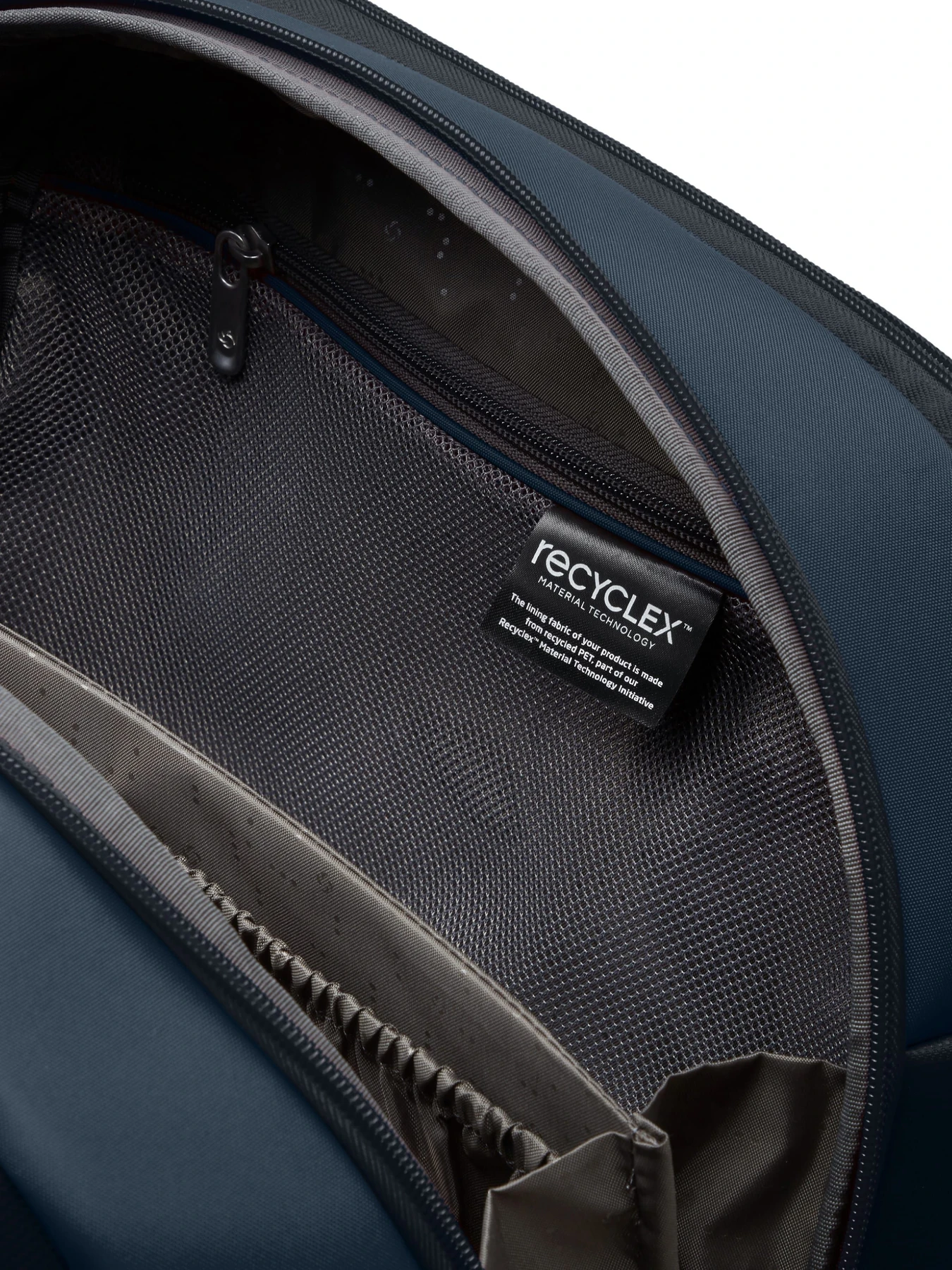 Синий бьюти-кейс DʼLITE MIDNIGHT BLUE Samsonite модель KG611307 Синий бьюти-кейс DʼLITE MIDNIGHT BLUE Samsonite модель KG611307 Фото