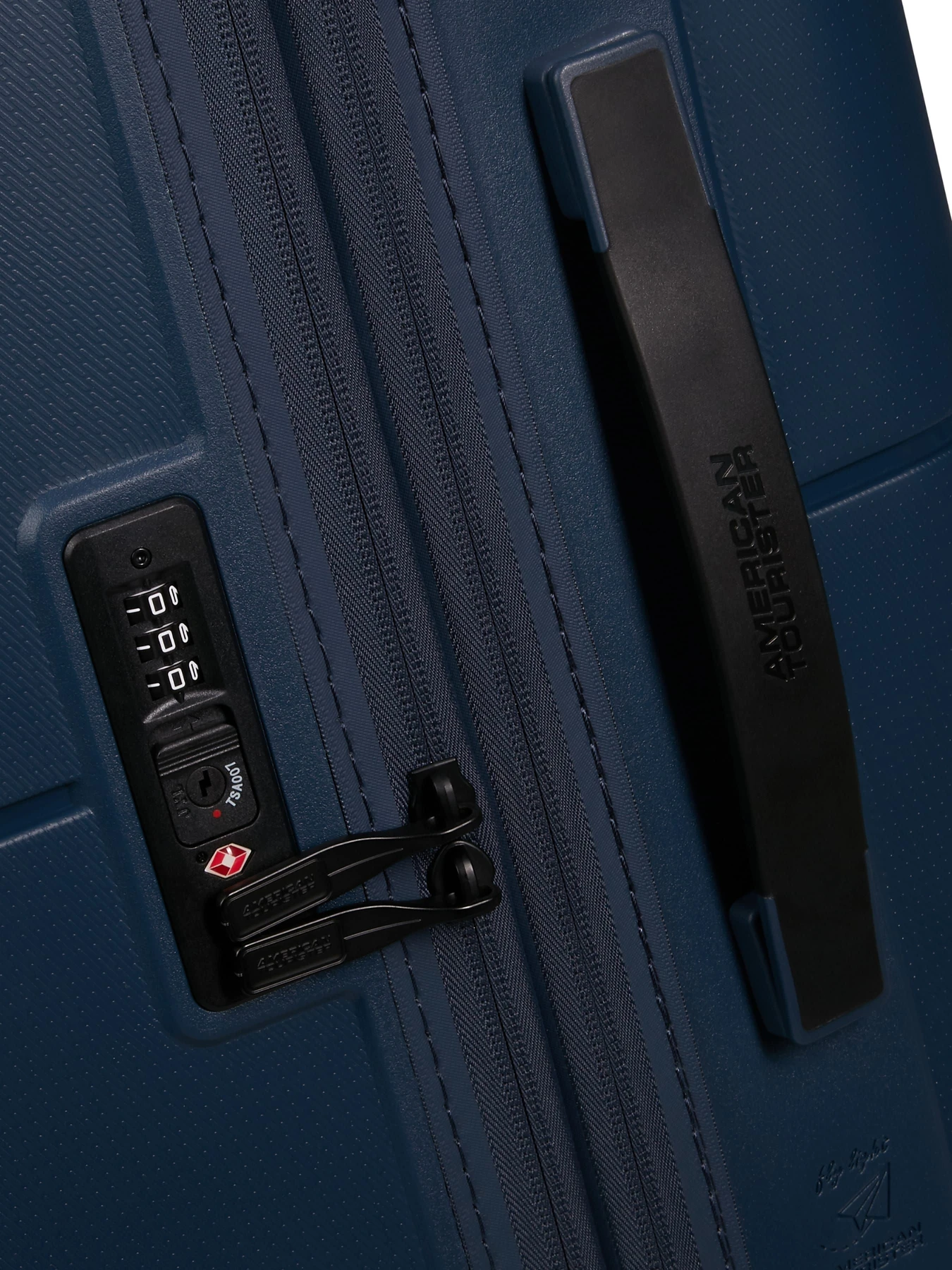 Дорожні сумки та валізи American Tourister модель MG511003 Фото