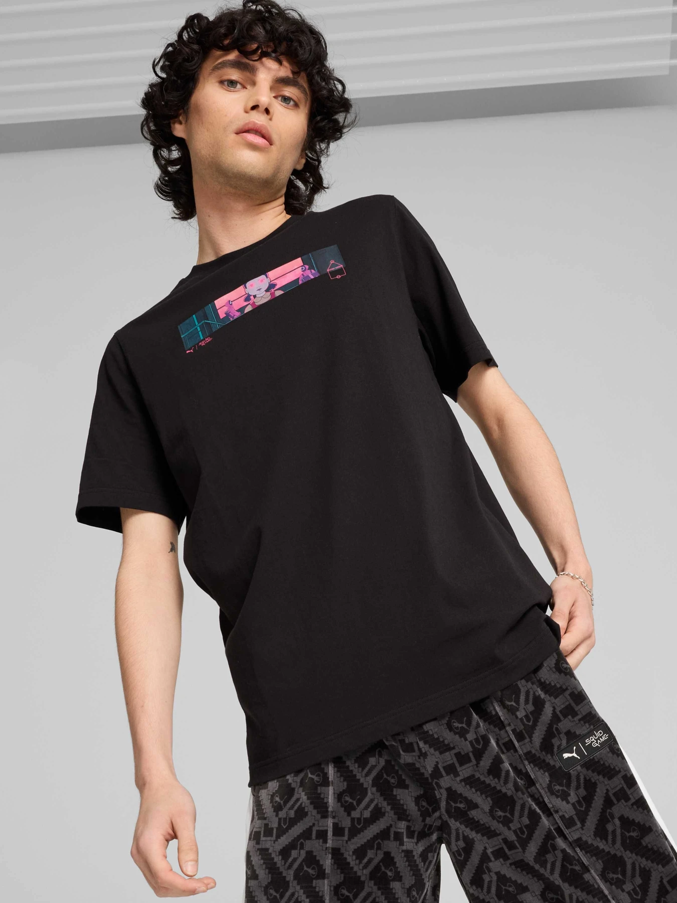 Футболки і поло PUMA x Squid Game Tee модель 627426 Футболки і поло PUMA x Squid Game Tee модель 627426 Фото