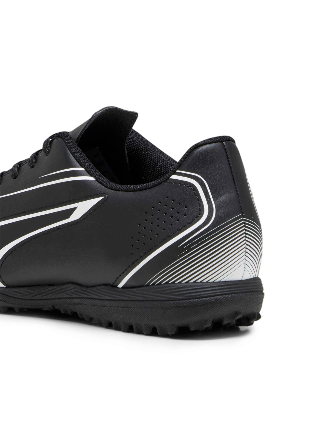 Кросівки PUMA Vitoria Tt модель 107484 Фото