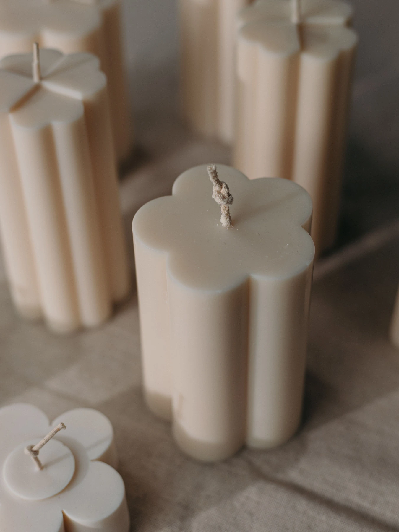 Ароматическая свеча "Ромашка", из натурального соєвого воска Candle Design модель 110.1026/110.2030 Ароматическая свеча "Ромашка", из натурального соєвого воска Candle Design модель 110.1026/110.2030 Фото