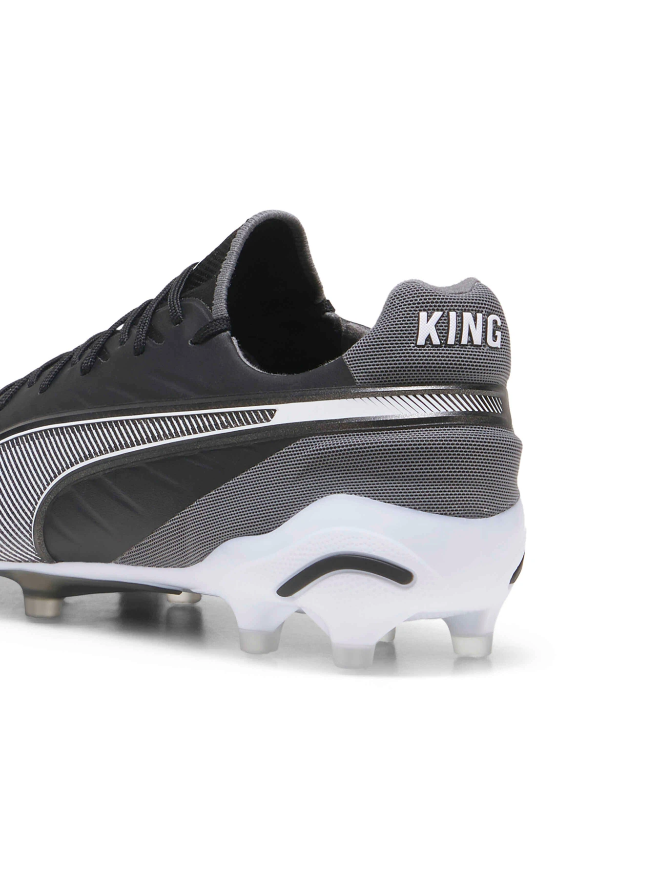 Кросівки PUMA King Ultimate Fg/ag модель 107809 Фото