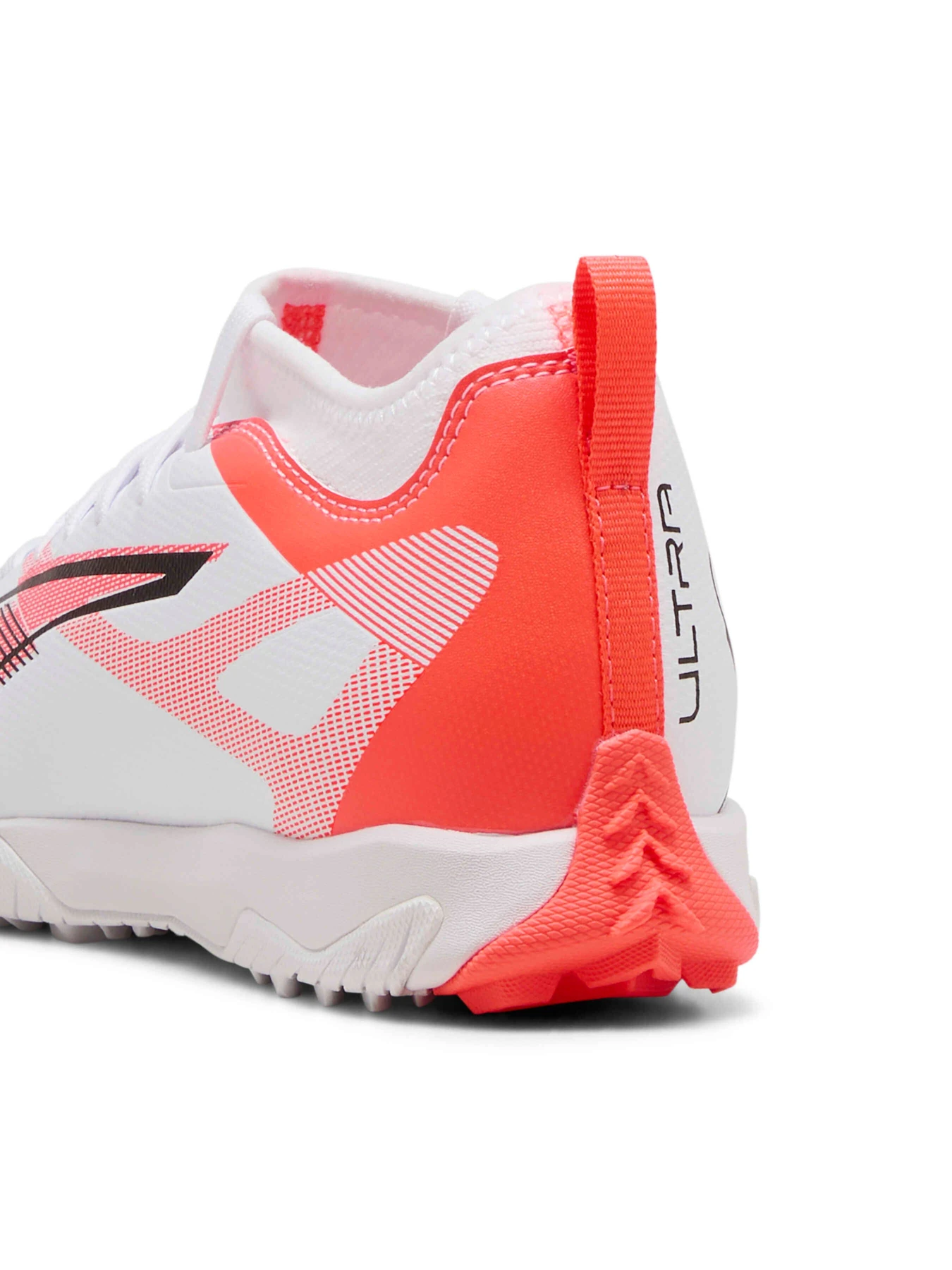 Кроссовки PUMA Ultra 5 Match Tt + Mid Jr модель 108352 Кроссовки PUMA Ultra 5 Match Tt + Mid Jr модель 108352 Фото