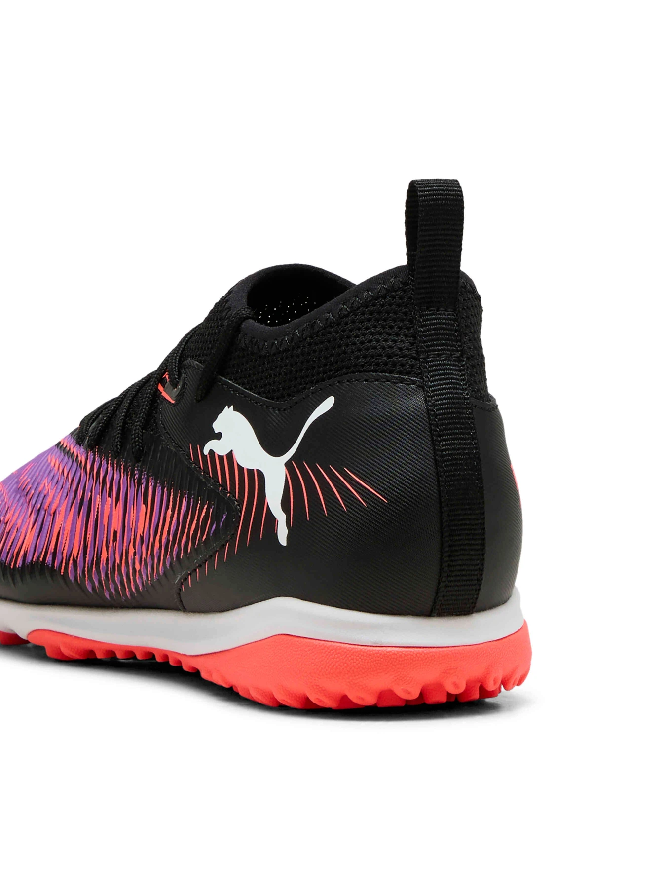 Кроссовки PUMA Future 8 Match Tt + Mid Jr модель 108386 Кроссовки PUMA Future 8 Match Tt + Mid Jr модель 108386 Фото