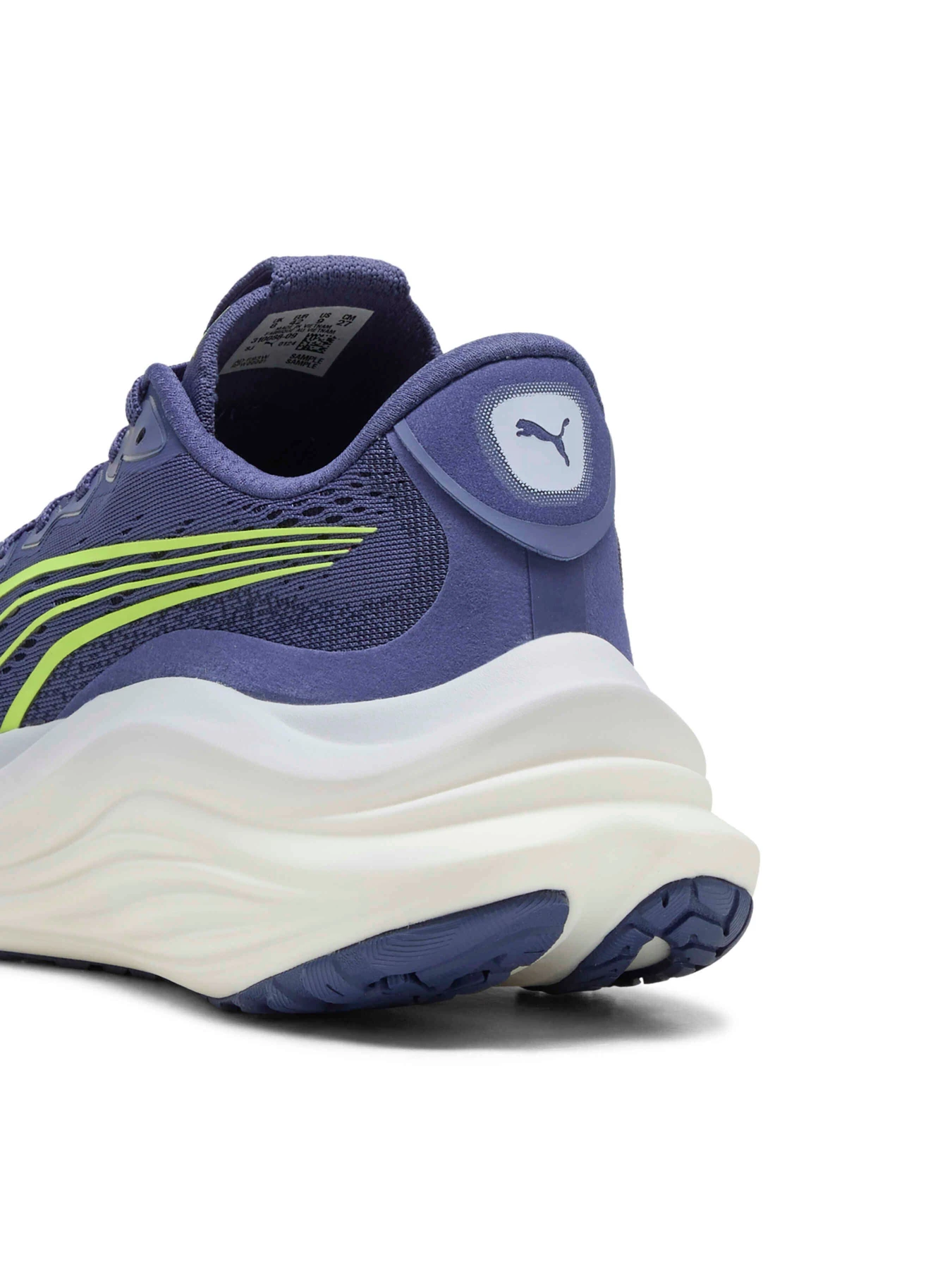 Кросівки PUMA Magmax Nitro™ модель 310088 Фото