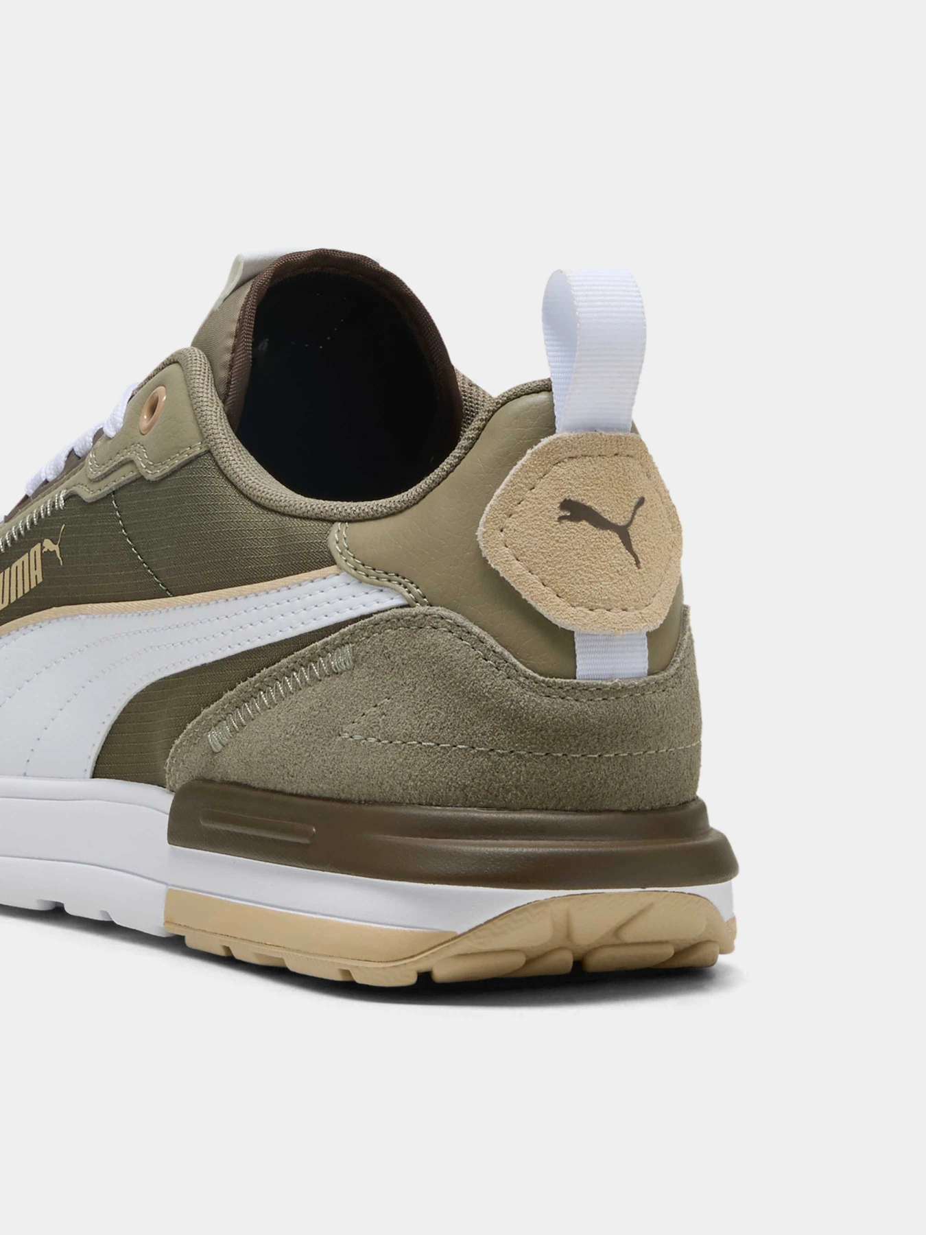 Кроссовки PUMA R22 модель 383462 Кроссовки PUMA R22 модель 383462 Фото
