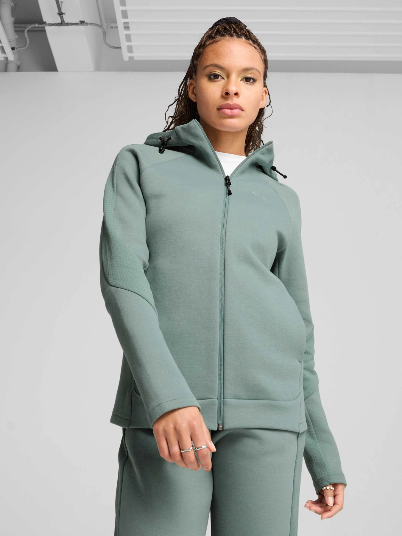 Худи и свитшоты PUMA Evostripe Full-zip Hoodie модель 685050 Худи и свитшоты PUMA Evostripe Full-zip Hoodie модель 685050 Фото