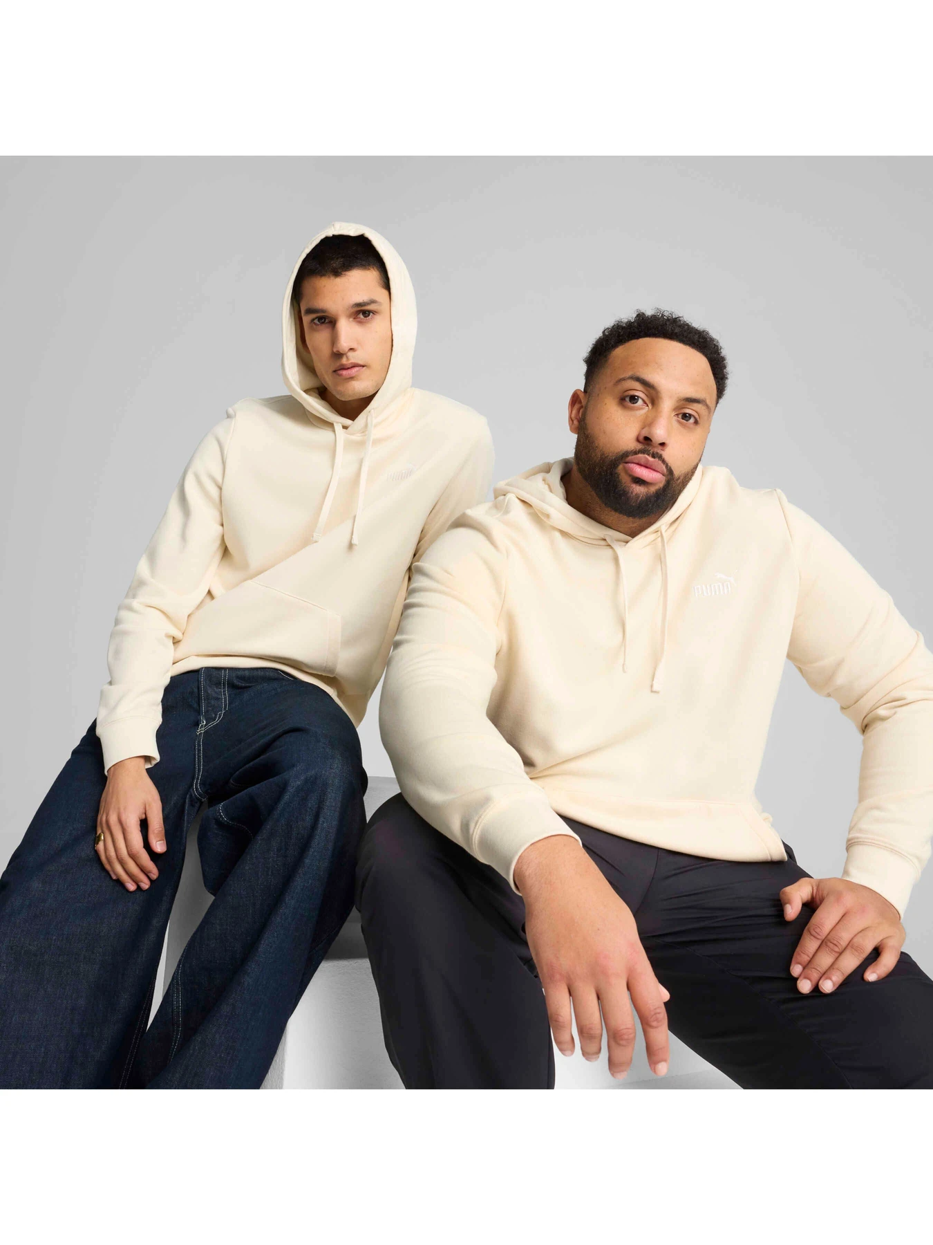 Худі та світшоти PUMA Ess Small No. 1 Logo Hoodie модель 682577 Фото