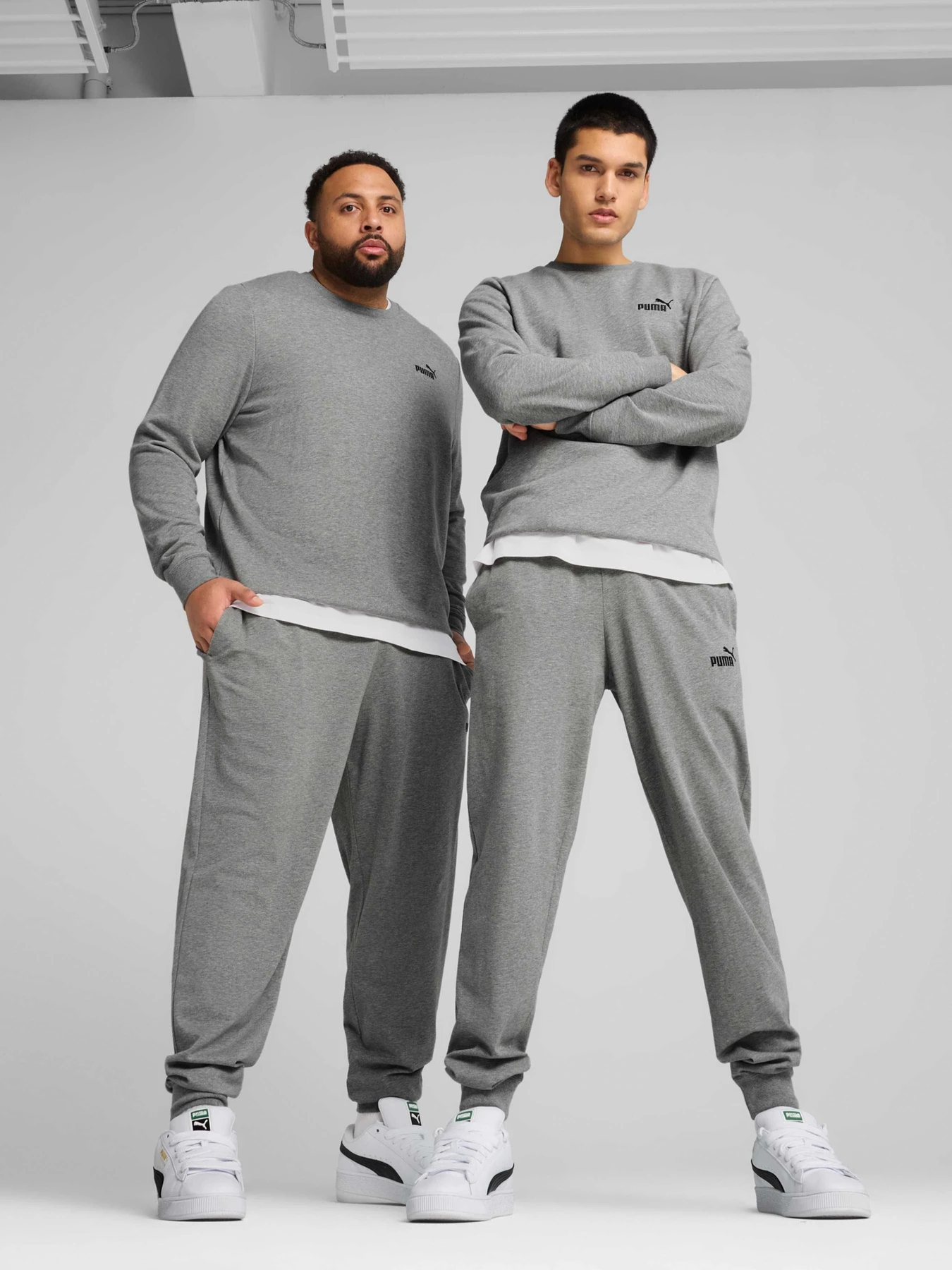 Брюки PUMA Ess No. 1 Logo Jersey Pants модель 682618 Брюки PUMA Ess No. 1 Logo Jersey Pants модель 682618 Фото