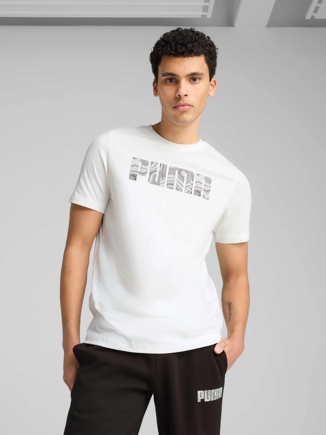 Футболки и поло PUMA Tee модель 684659 Футболки и поло PUMA Tee модель 684659 Фото