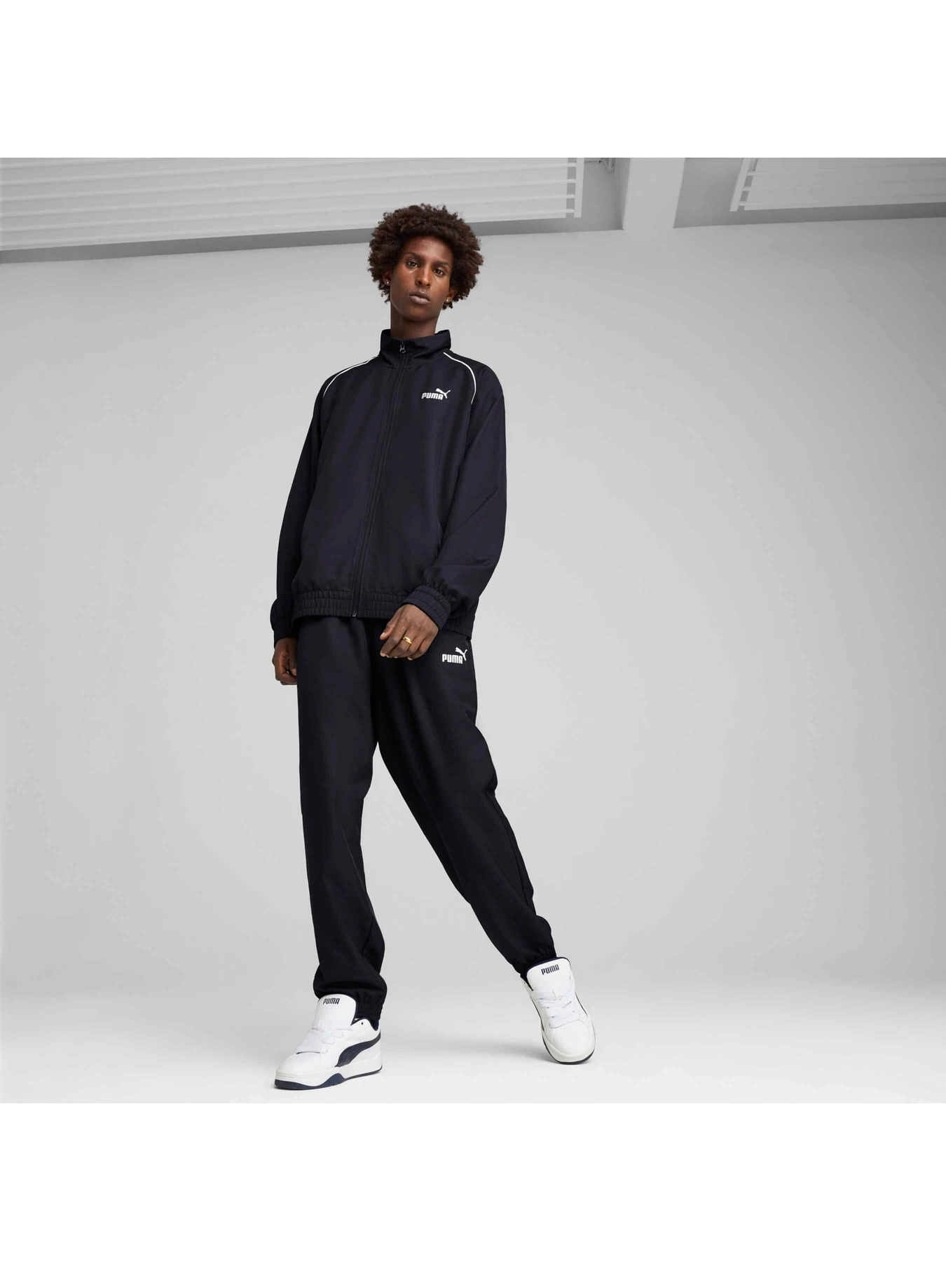 Костюмы PUMA Woven Piping Tracksuit модель 684849 Костюмы PUMA Woven Piping Tracksuit модель 684849 Фото