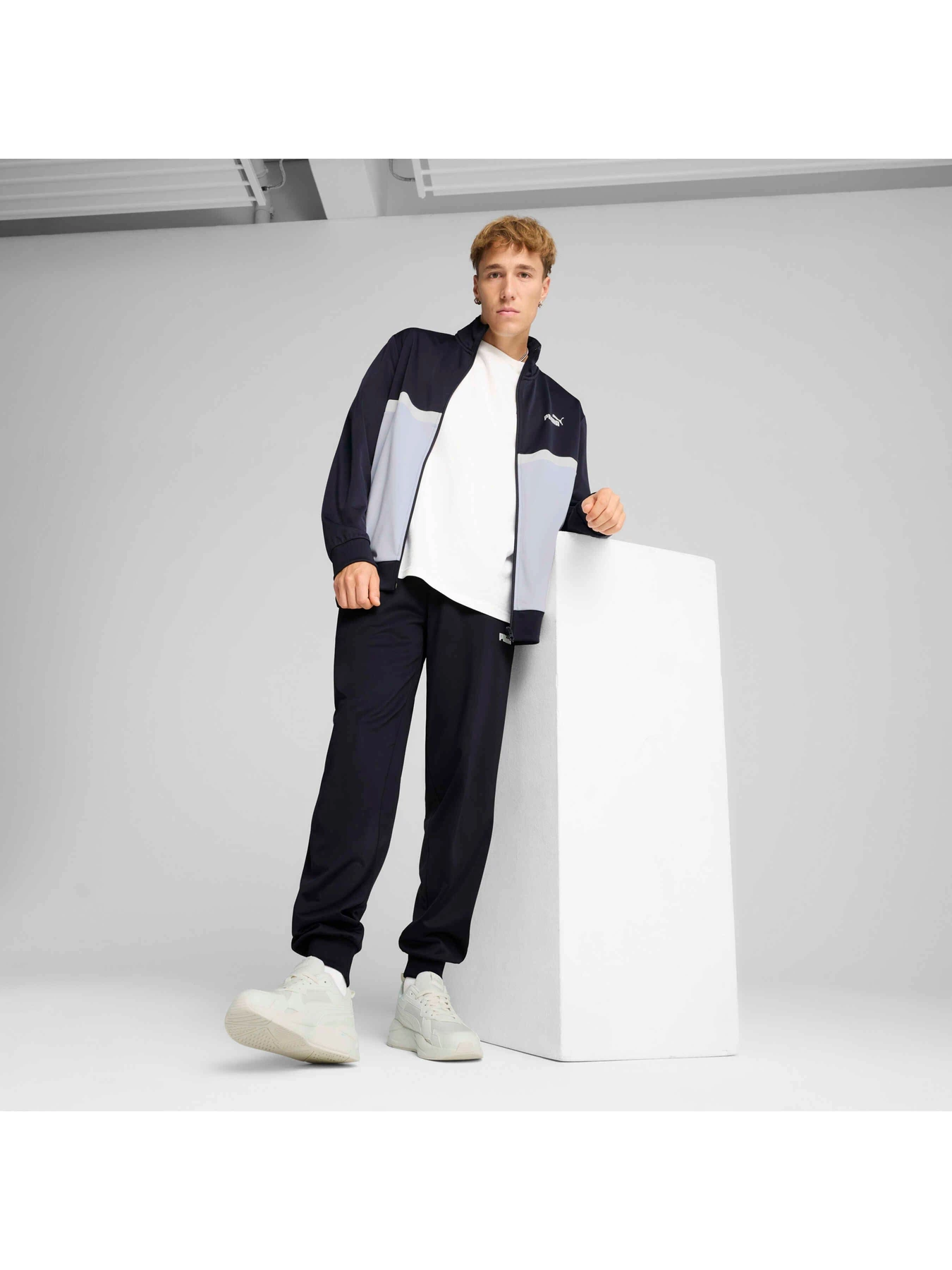 Костюмы PUMA Poly Colorblock Suit модель 684850 Костюмы PUMA Poly Colorblock Suit модель 684850 Фото