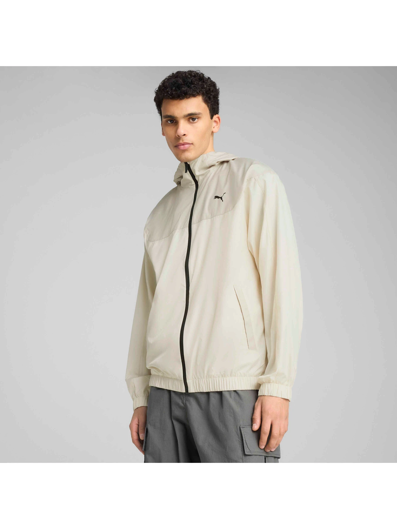 Куртки та дублянки PUMA Ess Relaxed Windbreaker модель 684626 Фото