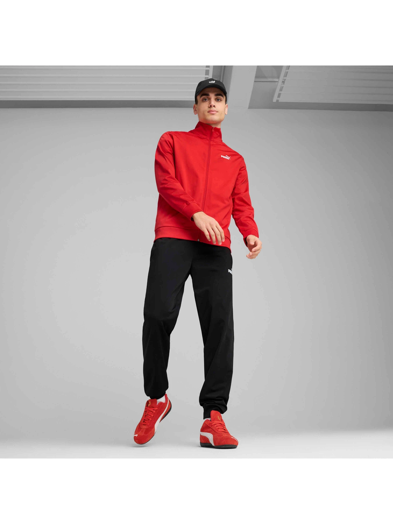 Костюмы PUMA Ess Poly Suit модель 684847 Костюмы PUMA Ess Poly Suit модель 684847 Фото