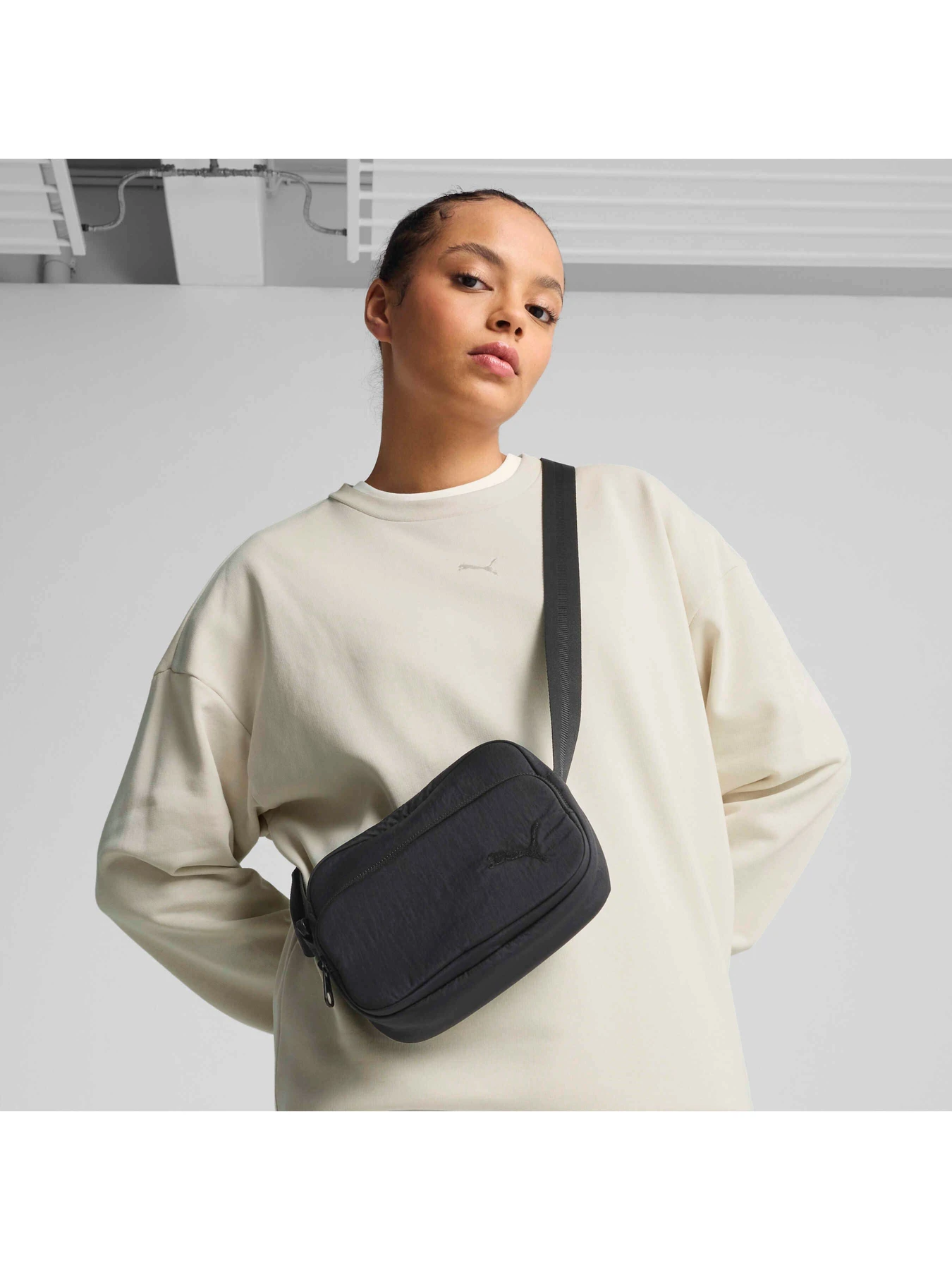 Сумки PUMA Her Crossbody Bag модель 091278 Фото