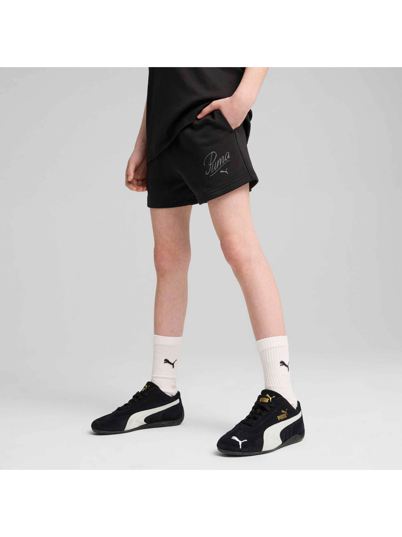Шорти PUMA Ess Script Shorts модель 685869 Шорти PUMA Ess Script Shorts модель 685869 Фото