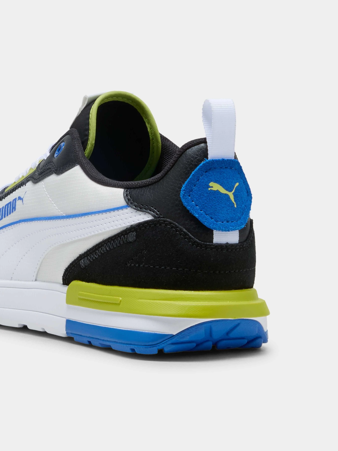Кроссовки PUMA R22 модель 383462 Кроссовки PUMA R22 модель 383462 Фото