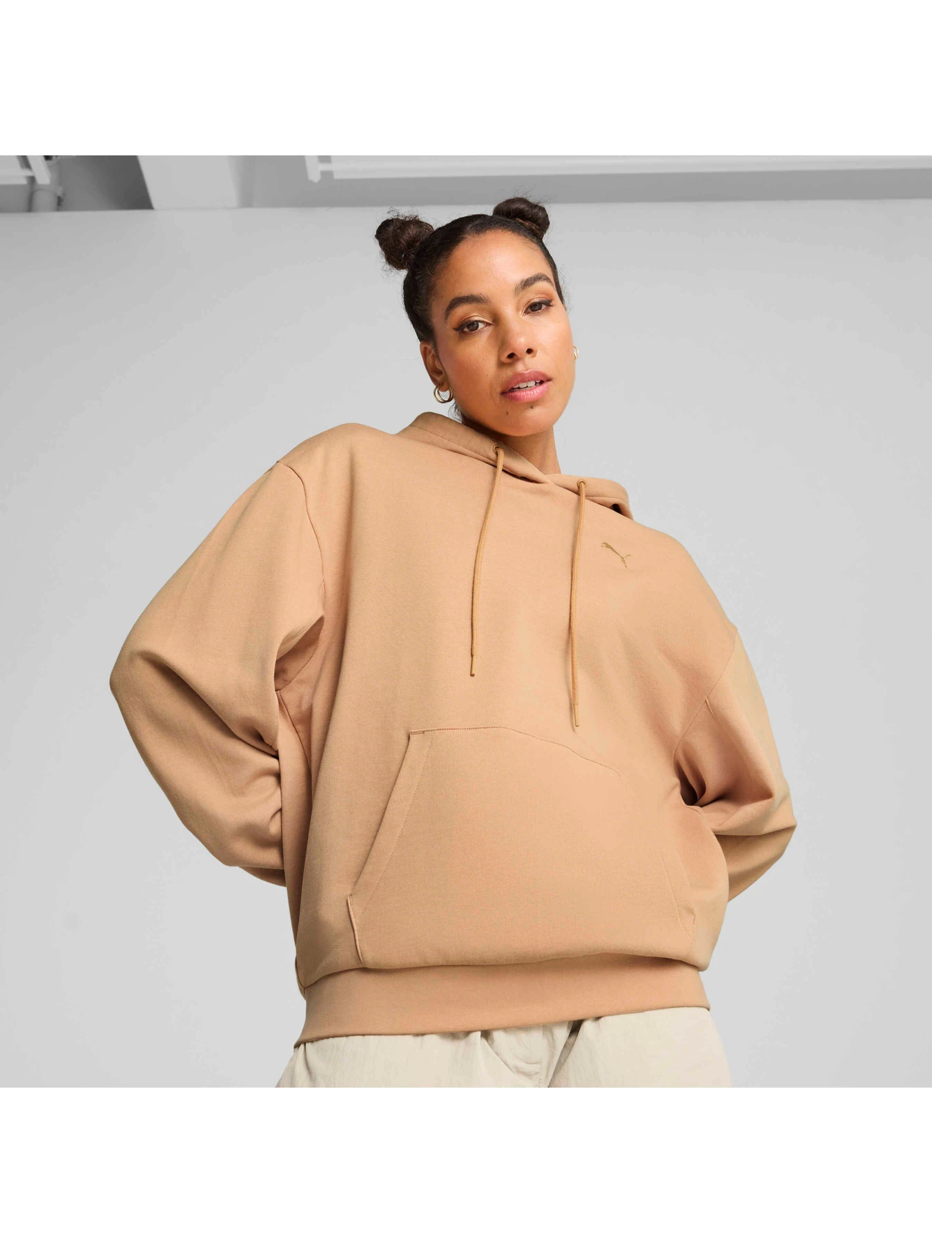 Худи и свитшоты PUMA Her Relaxed Hoodie модель 685057 Фото