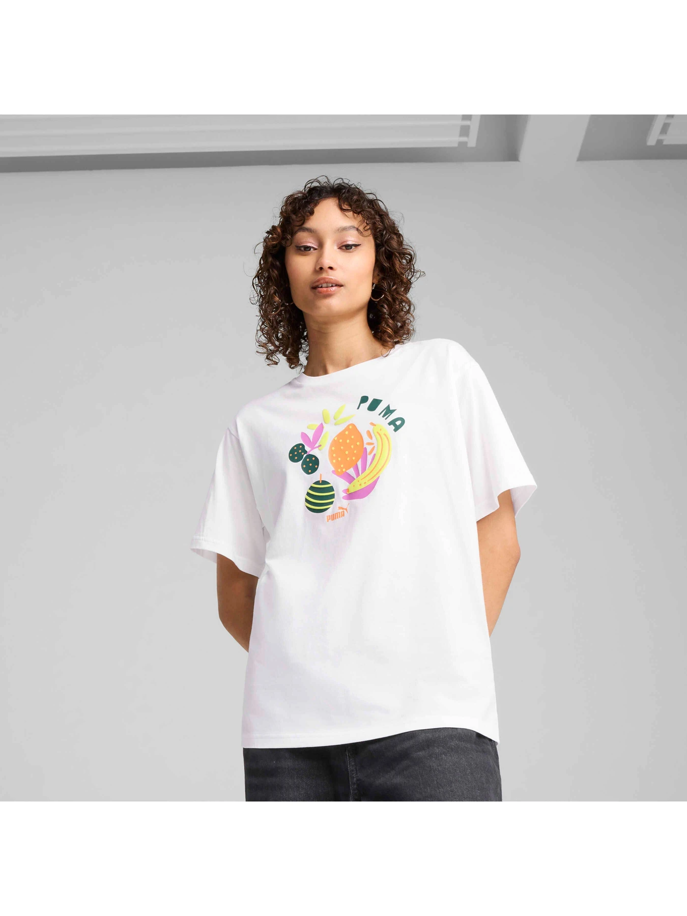 Футболки и поло PUMA Graphics Relaxed Fruity Tee модель 685085 Футболки и поло PUMA Graphics Relaxed Fruity Tee модель 685085 Фото
