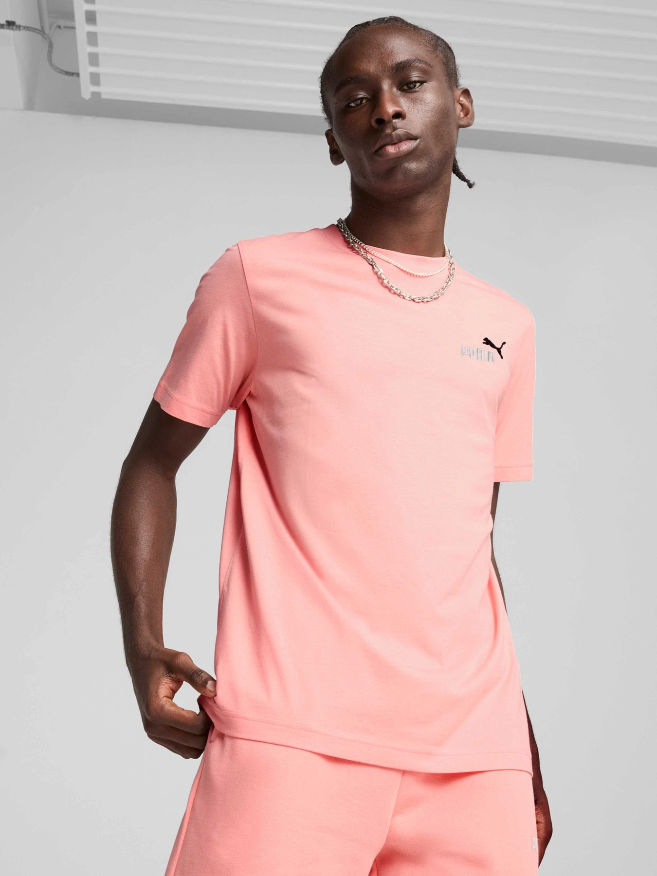 Футболки і поло PUMA Tee модель 684717 Футболки і поло PUMA Tee модель 684717 Фото