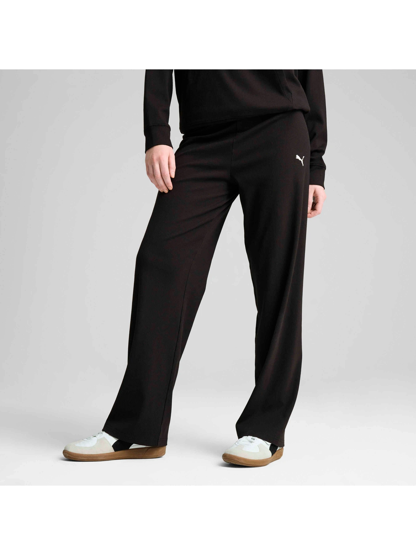 Штани PUMA Ess Elevated Pant модель 685025 Штани PUMA Ess Elevated Pant модель 685025 Фото