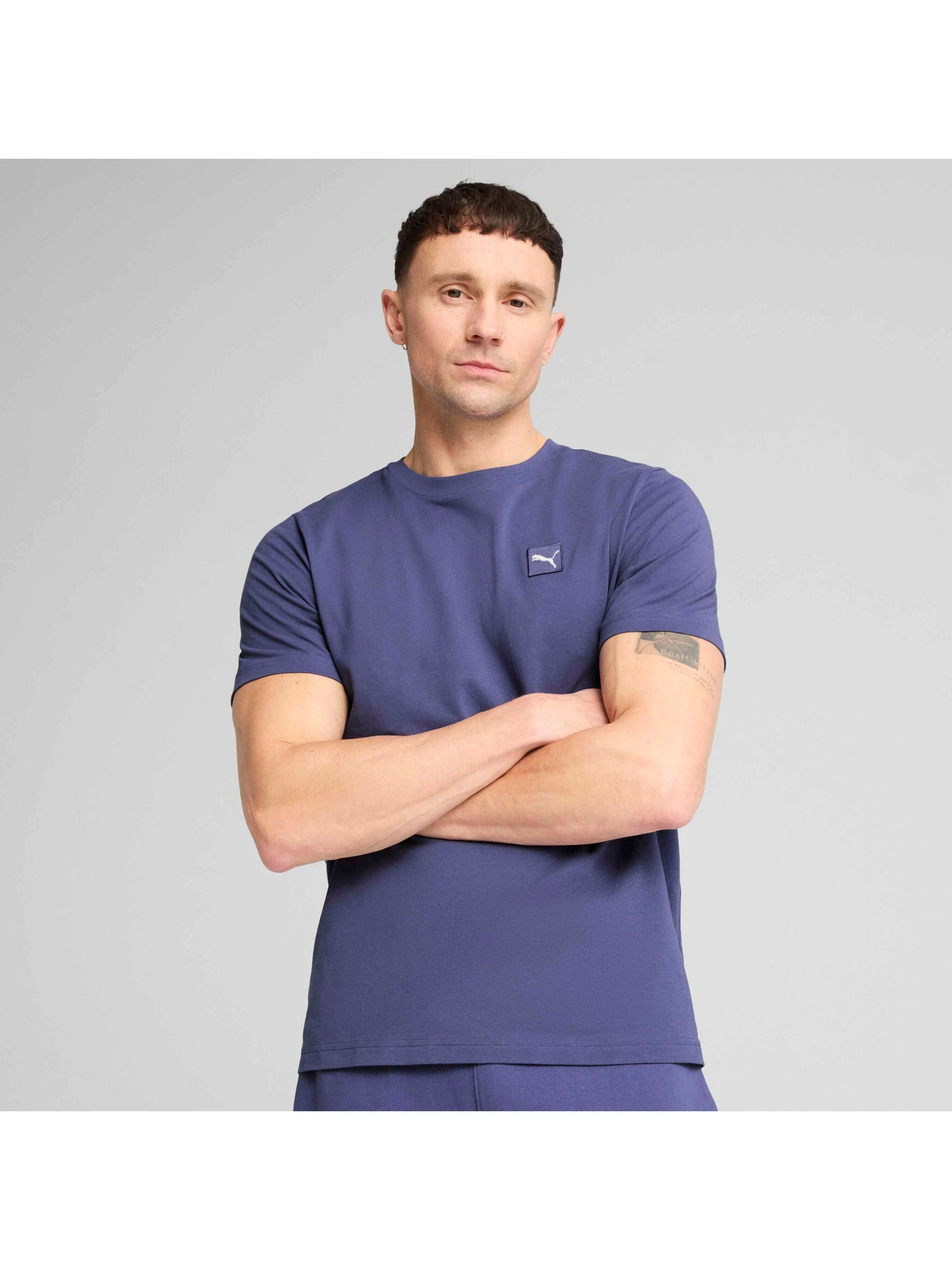 Футболки і поло PUMA Ess Elevated Tee модель 684726 Фото