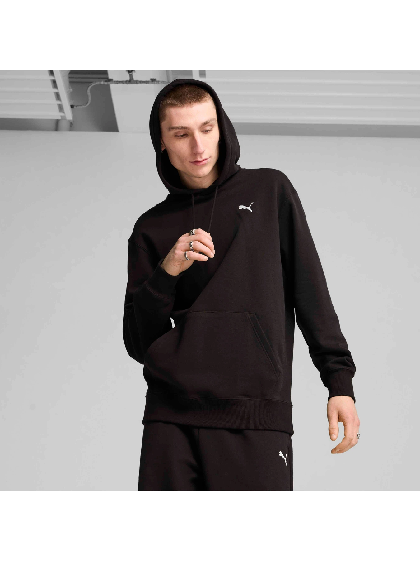 Худи и свитшоты PUMA Wardrobe Ess Hoodie модель 629647 Худи и свитшоты PUMA Wardrobe Ess Hoodie модель 629647 Фото