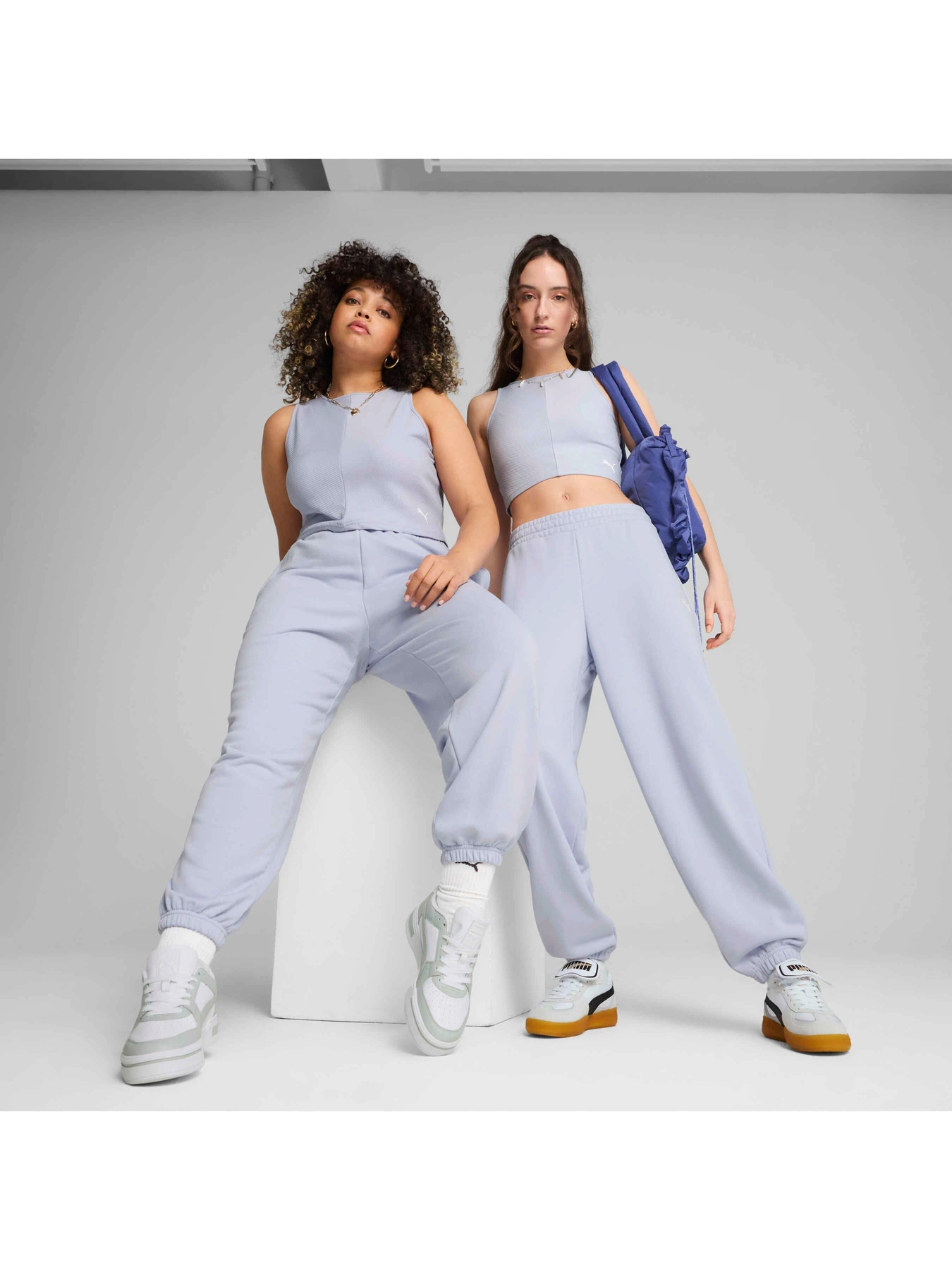Штани PUMA Wardrobe Ess Sweatpants модель 629753 Штани PUMA Wardrobe Ess Sweatpants модель 629753 Фото
