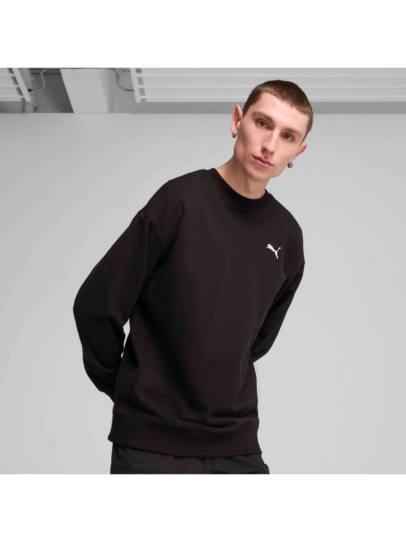 Худі та світшоти PUMA Wardrobe Ess Relaxed Crew модель 629650 Худі та світшоти PUMA Wardrobe Ess Relaxed Crew модель 629650 Фото