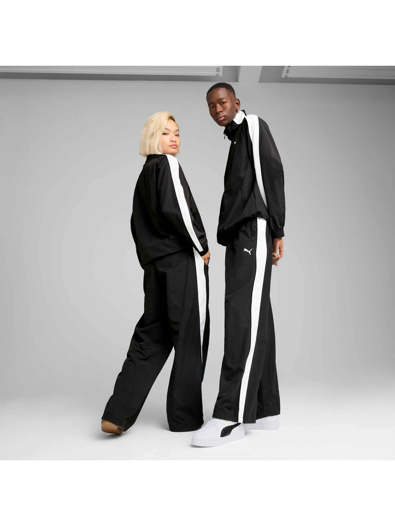 Брюки PUMA T7 Oversized Track Pants модель 629594 Фото