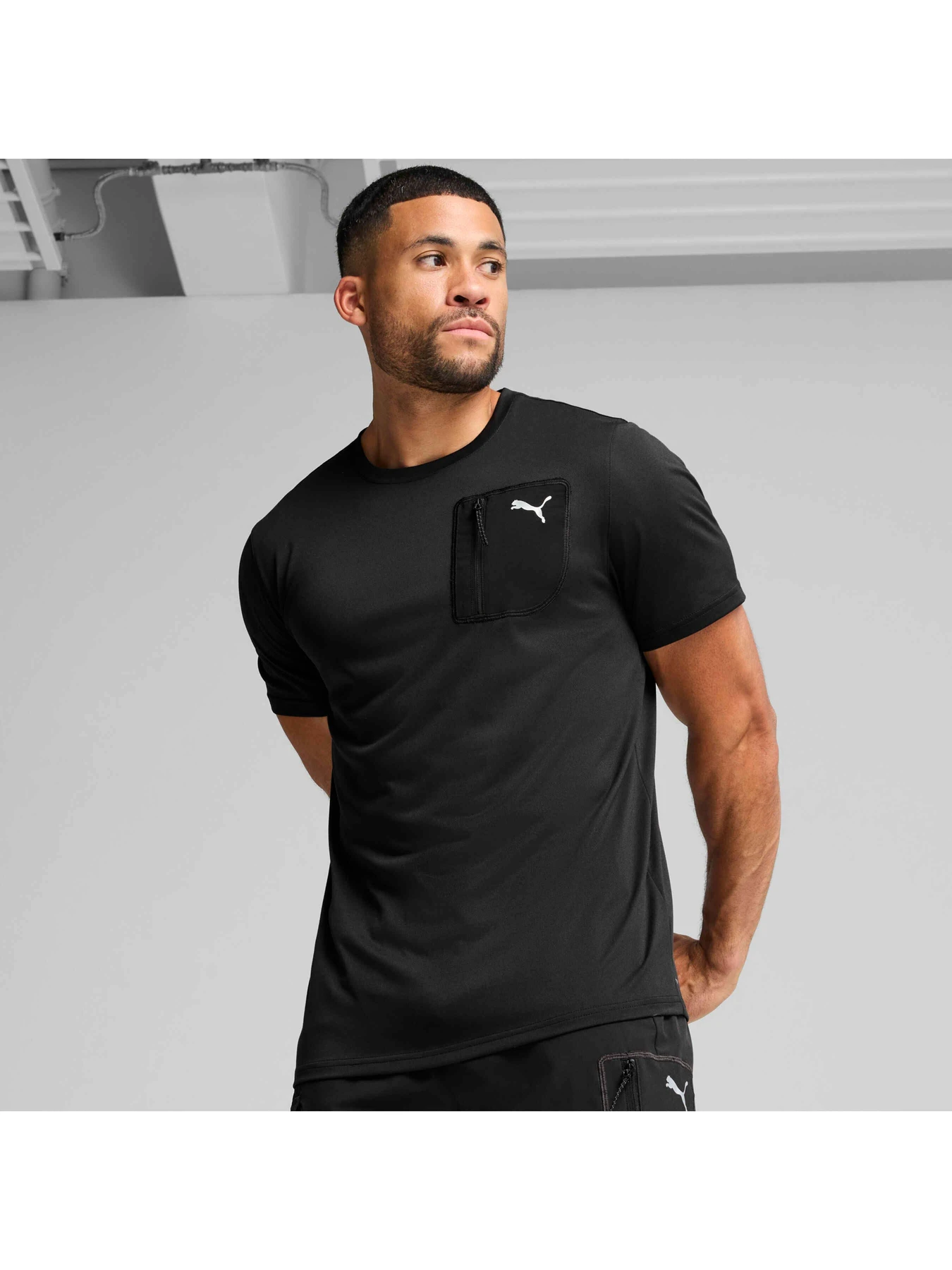 Футболки и поло PUMA Flex Pocket Tee модель 526715 Фото
