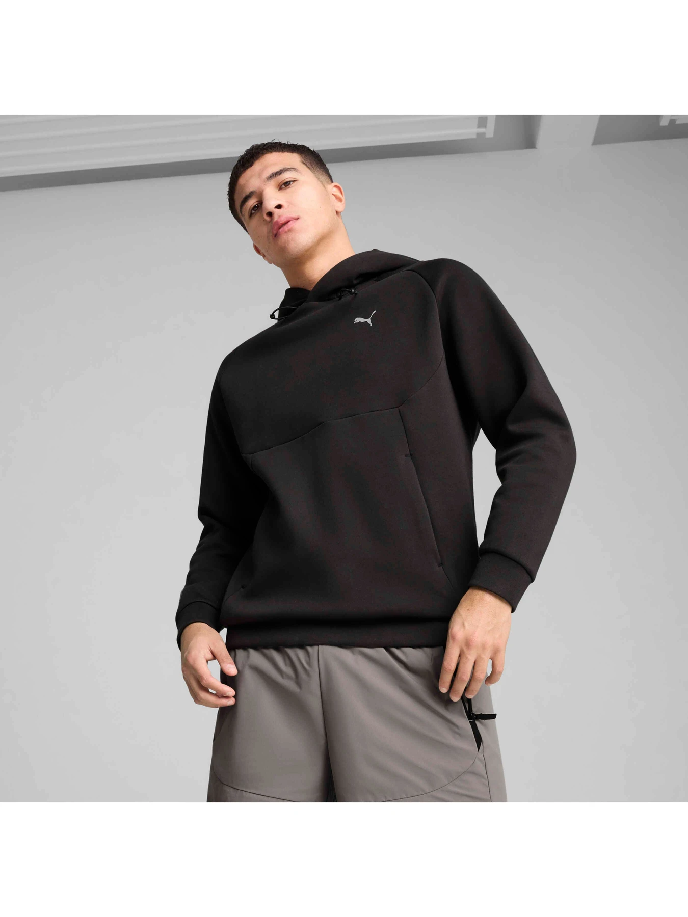 Худи и свитшоты PUMA Tech Relaxed Hoodie модель 629681 Худи и свитшоты PUMA Tech Relaxed Hoodie модель 629681 Фото