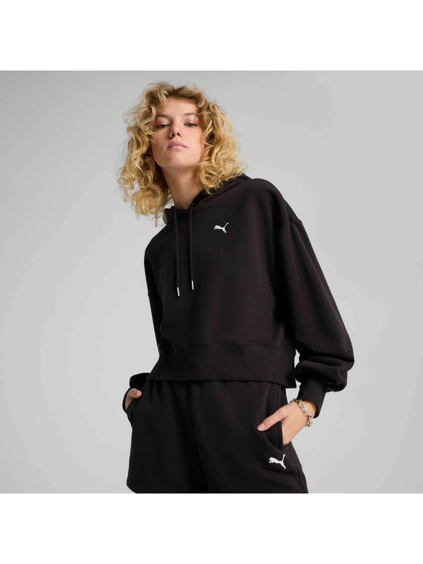 Худи и свитшоты PUMA Wardrobe Ess Cropped Hoodie модель 629746 Фото