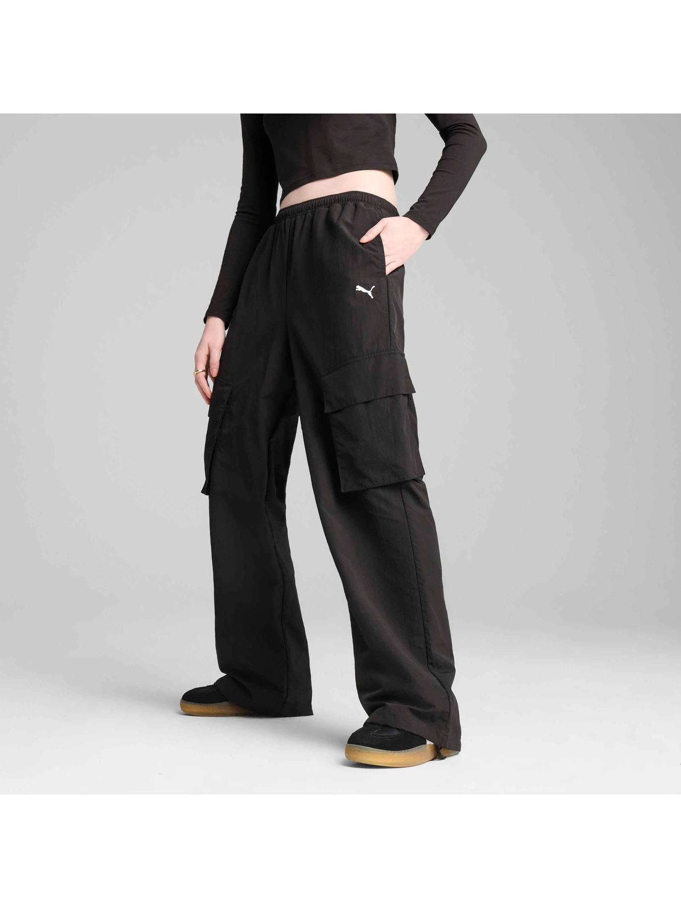 Штани PUMA Wardrobe Ess Cargo Pants модель 629756 Штани PUMA Wardrobe Ess Cargo Pants модель 629756 Фото