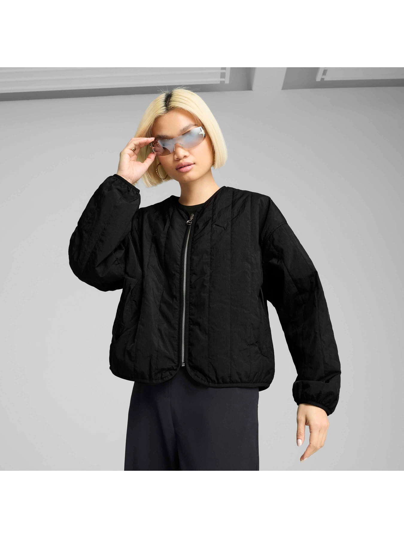 Куртки и дубленки PUMA Reversible Liner Jacket модель 629918 Куртки и дубленки PUMA Reversible Liner Jacket модель 629918 Фото