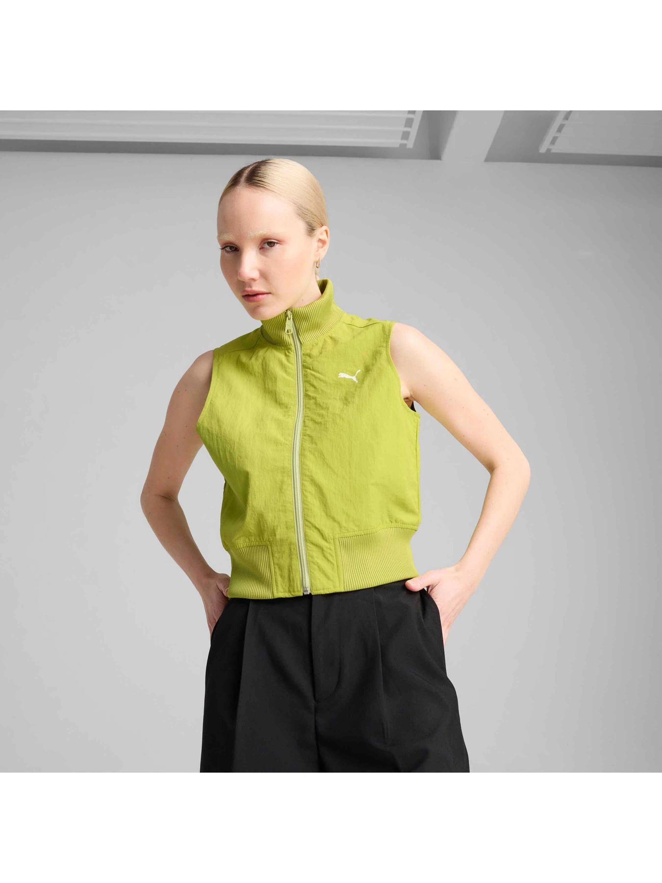 Куртки и дубленки PUMA Dare To Full-zip Vest модель 629828 Фото