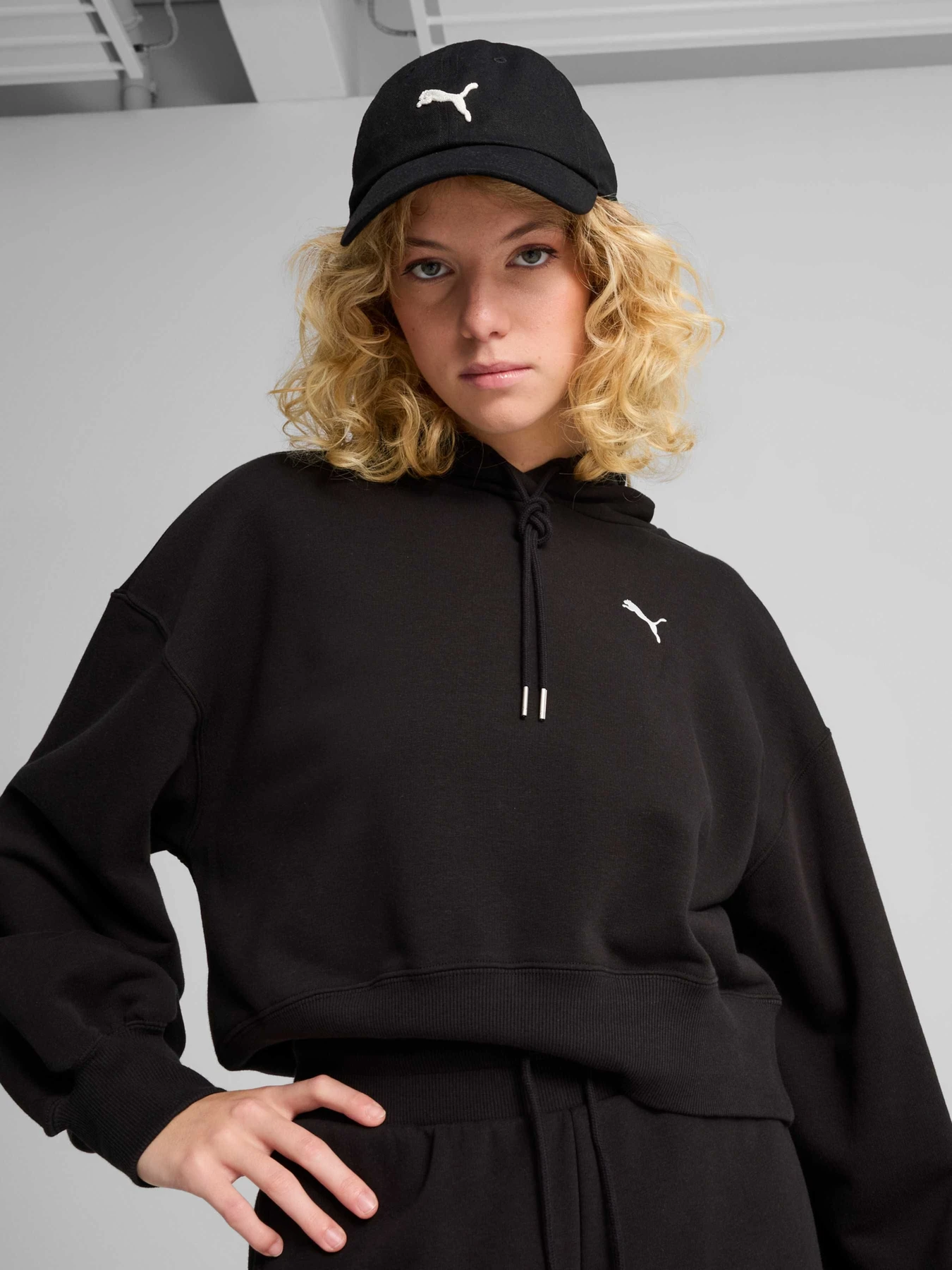 Шапки та кепки PUMA Wardrobe Ess Dad Cap модель 025970 Фото