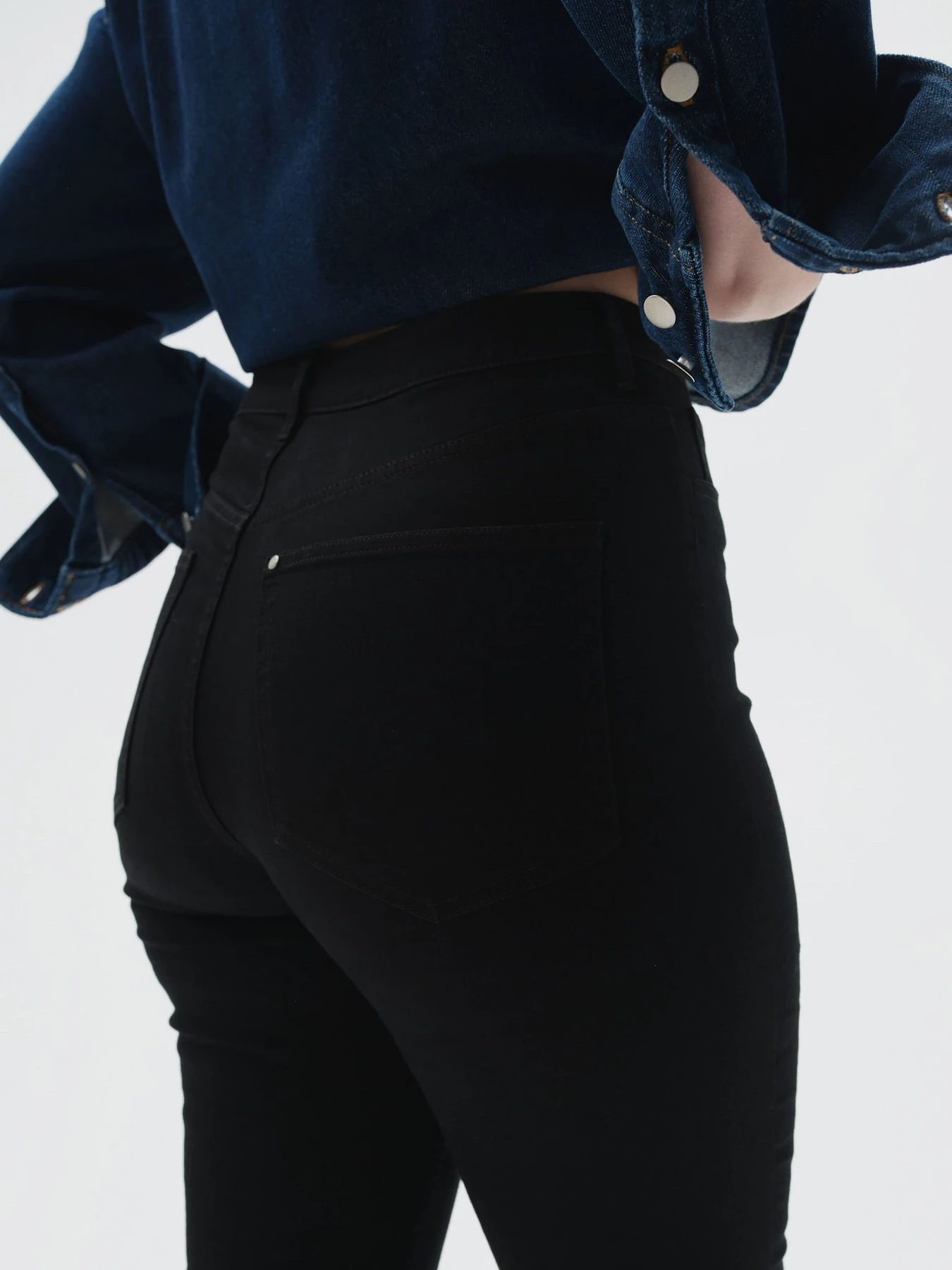 Джинсы H&M модель 75157 Фото