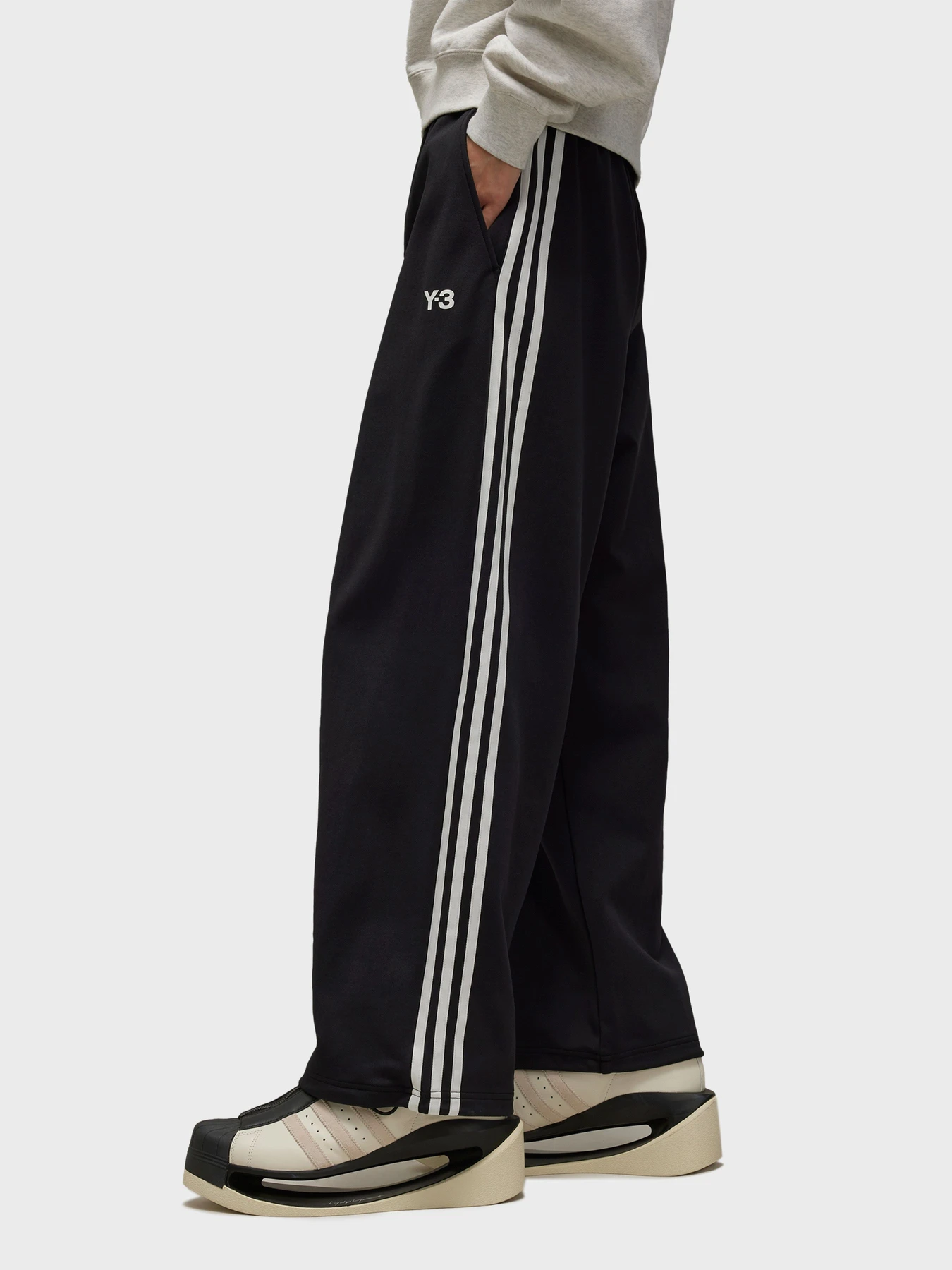 Брюки Adidas 3 Stripes модель IW7457 Фото