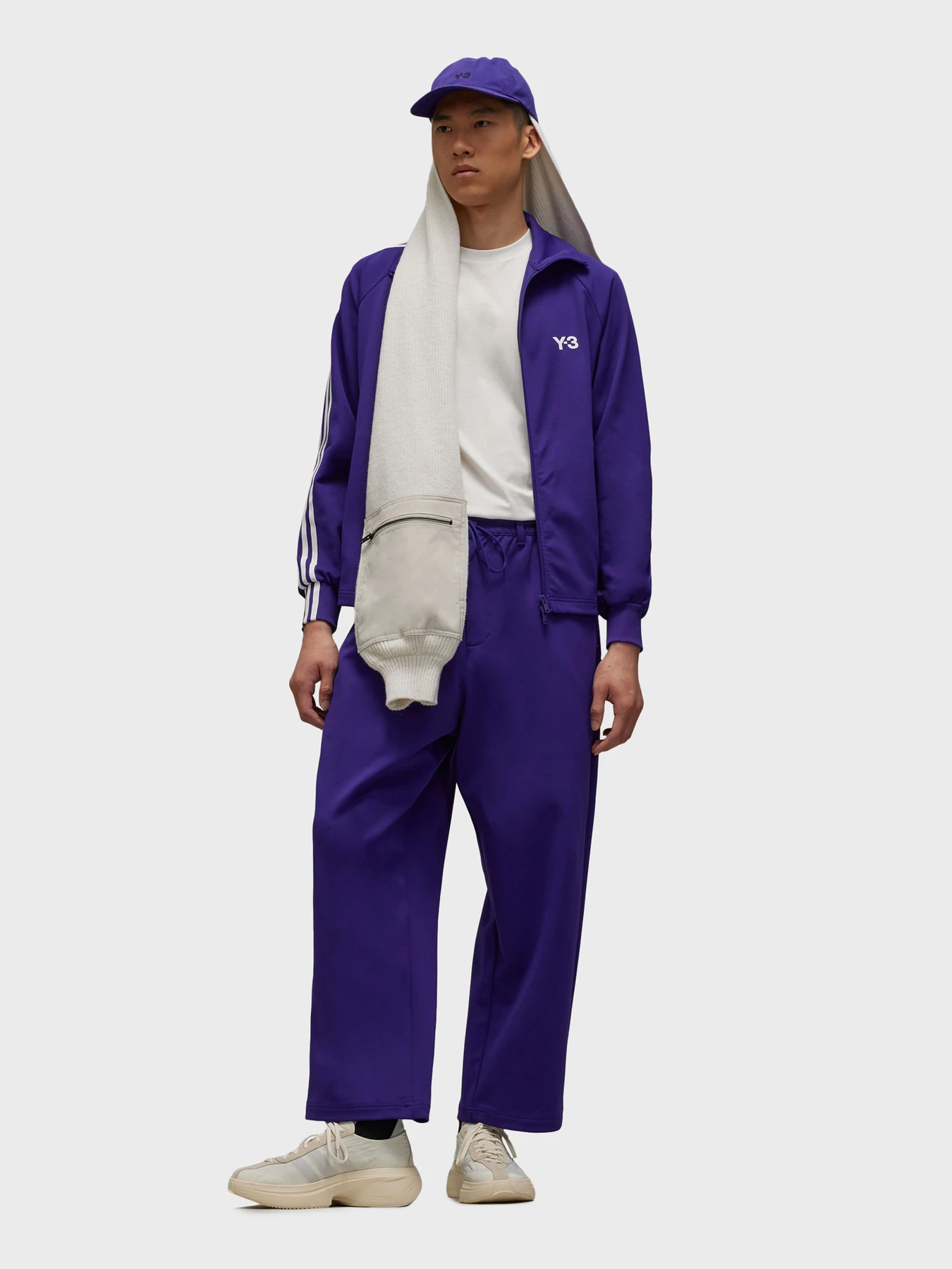 Худі та світшоти Adidas 3 Stripes модель JF0667 Фото