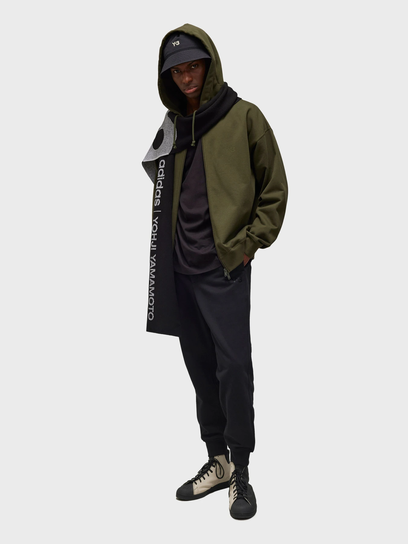 Брюки Adidas модель IW0070 Фото