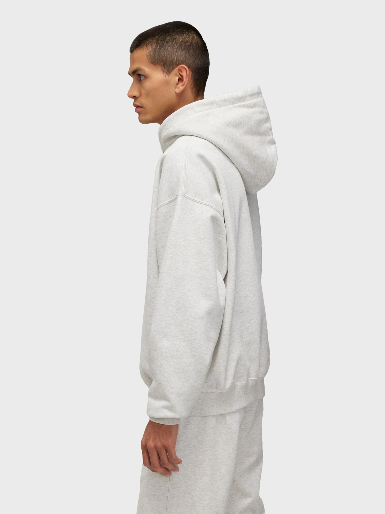 Худі та світшоти Adidas модель JD9817 Худі та світшоти Adidas модель JD9817 Фото