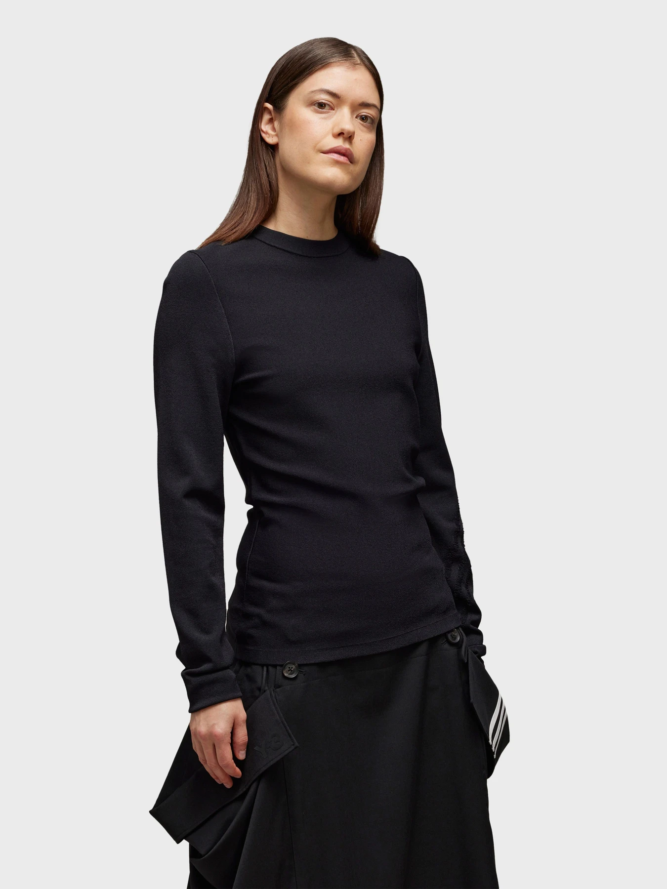 Худи и свитшоты Adidas модель IW0063 Худи и свитшоты Adidas модель IW0063 Фото