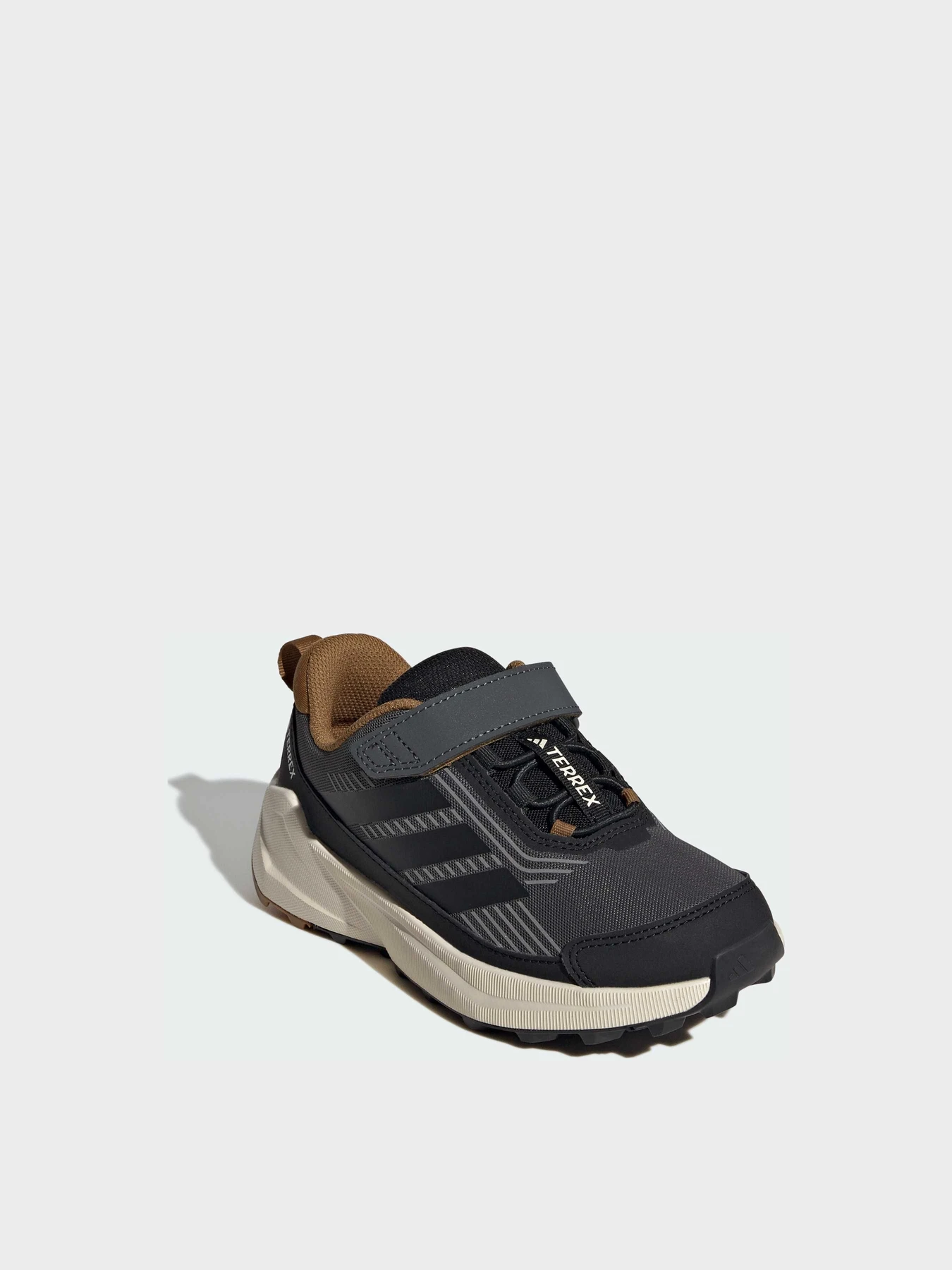 Кроссовки Adidas модель IH2885 Кроссовки Adidas модель IH2885 Фото